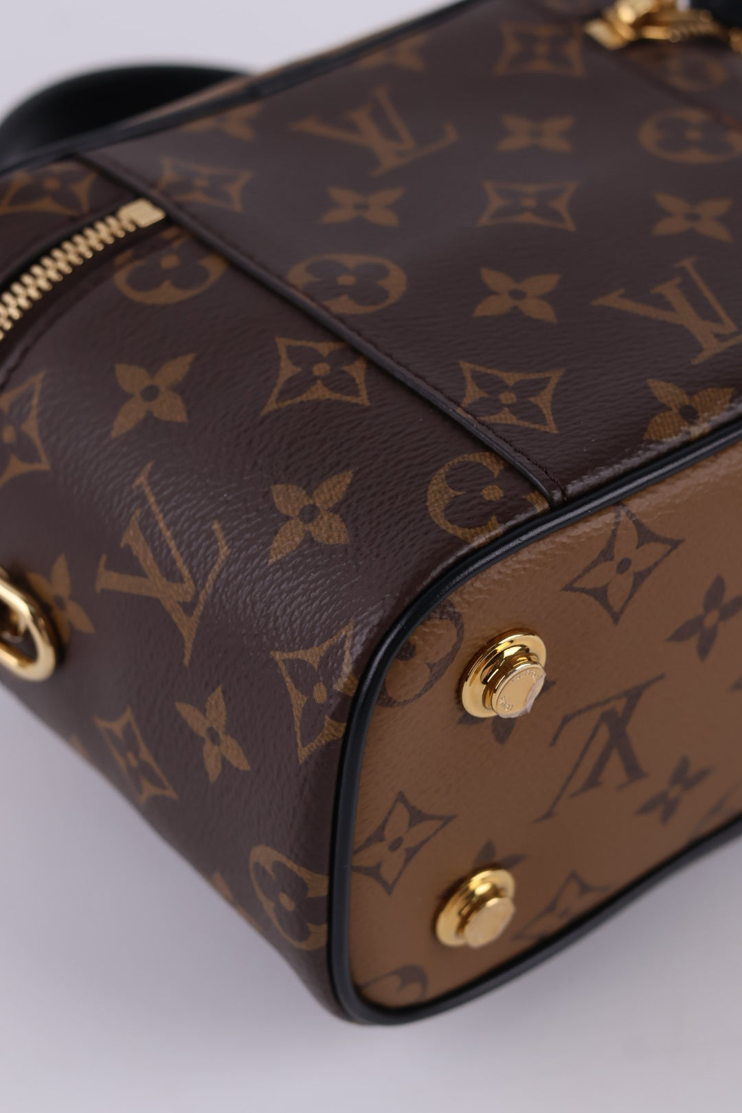 Louis Vuitton Vanity Monogram