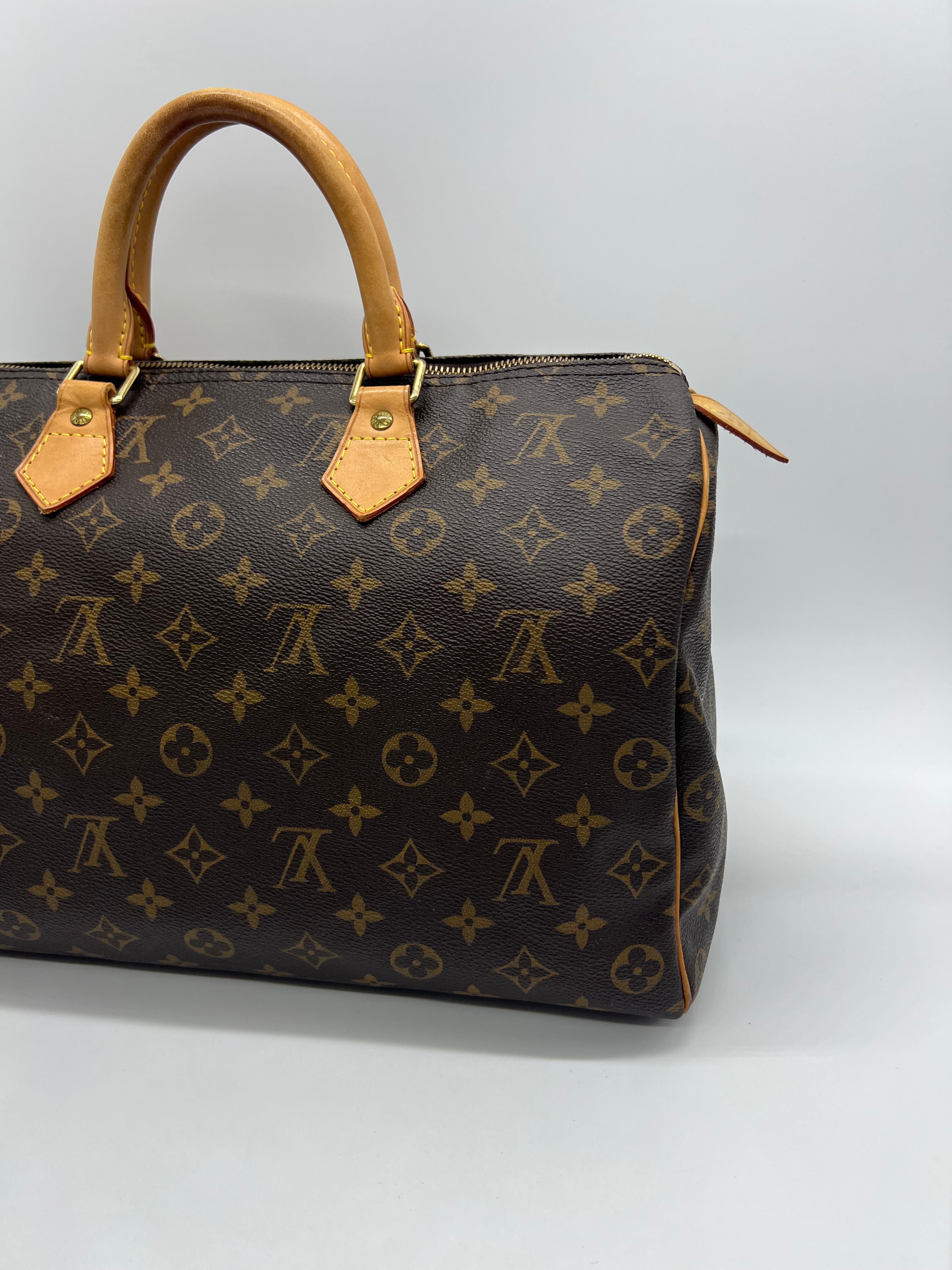 Louis Vuitton Speedy 35 Monogram