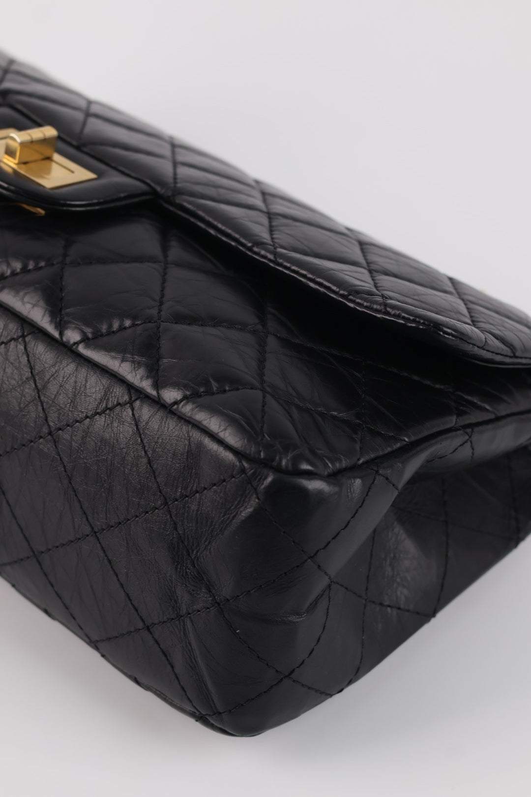Chanel Reissue 2.55 in Pelle