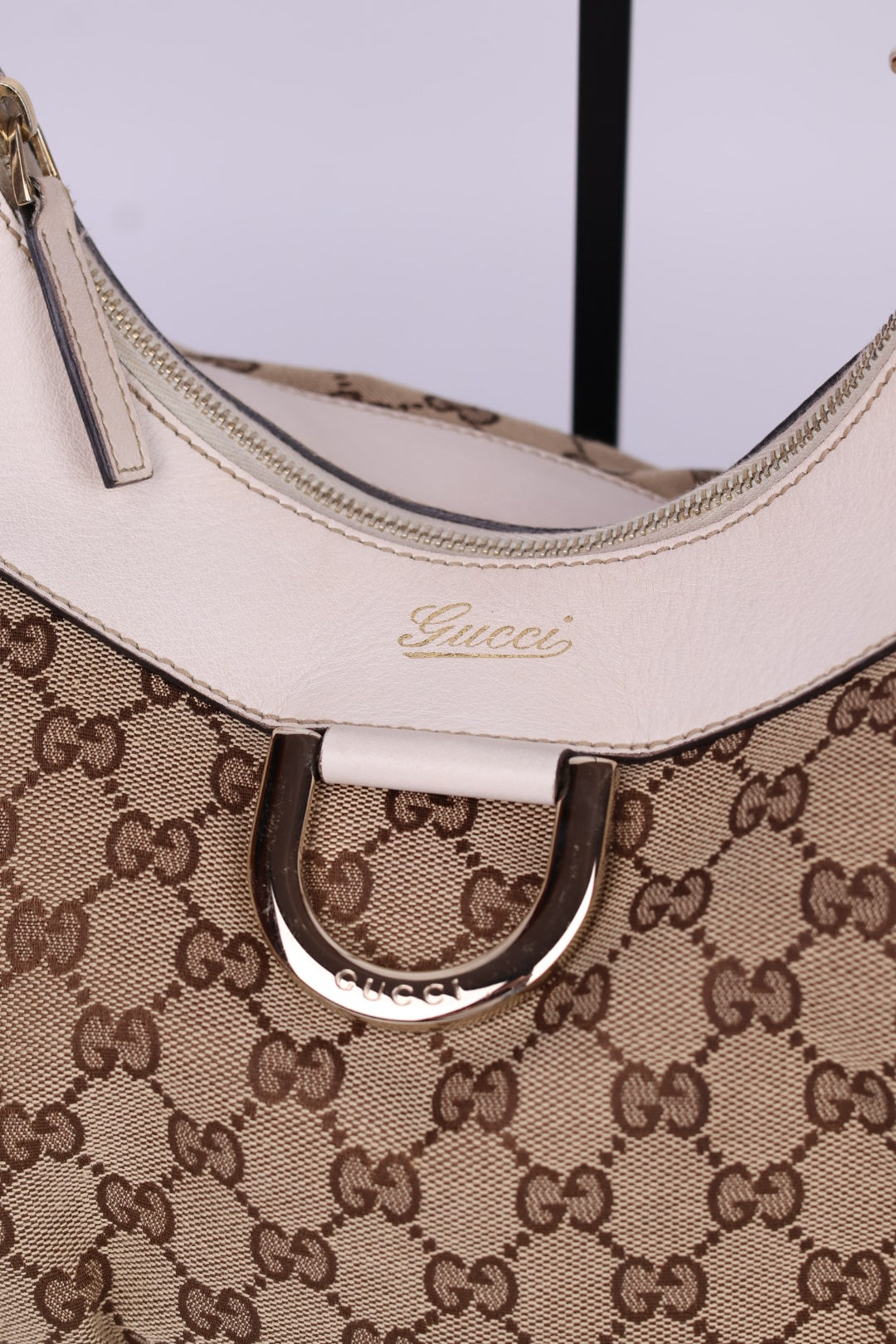 Gucci Abbey D-Ring GG Supreme