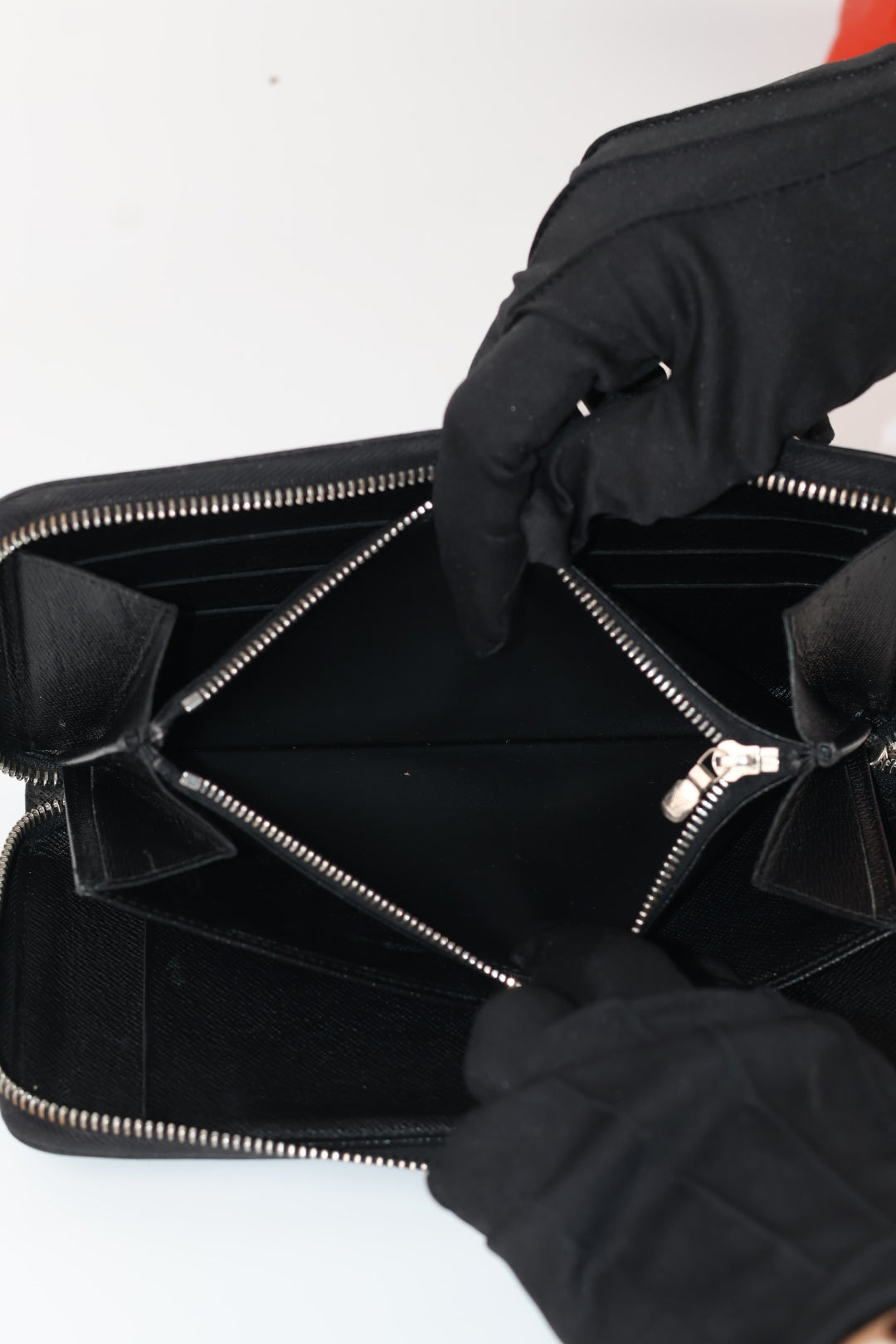 Louis Vuitton Portafoglio Zippy Epi