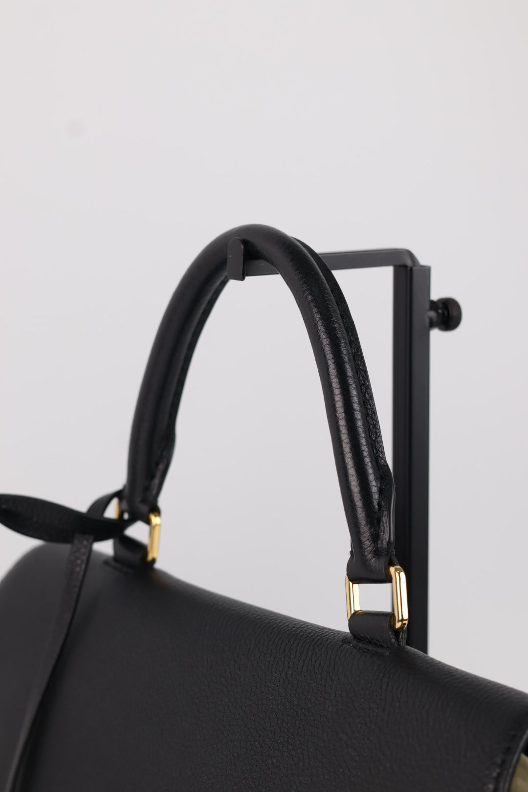 Louis Vuitton Volta Taurillon
