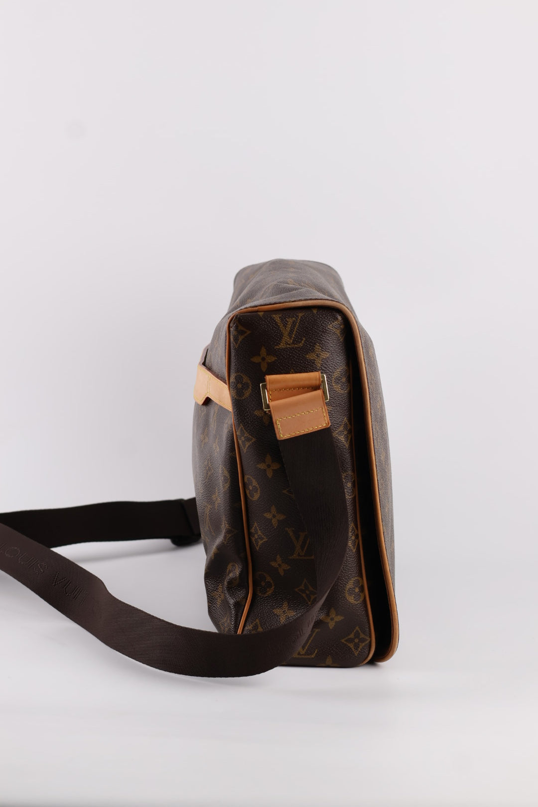 Louis Vuitton Abesses Messenger