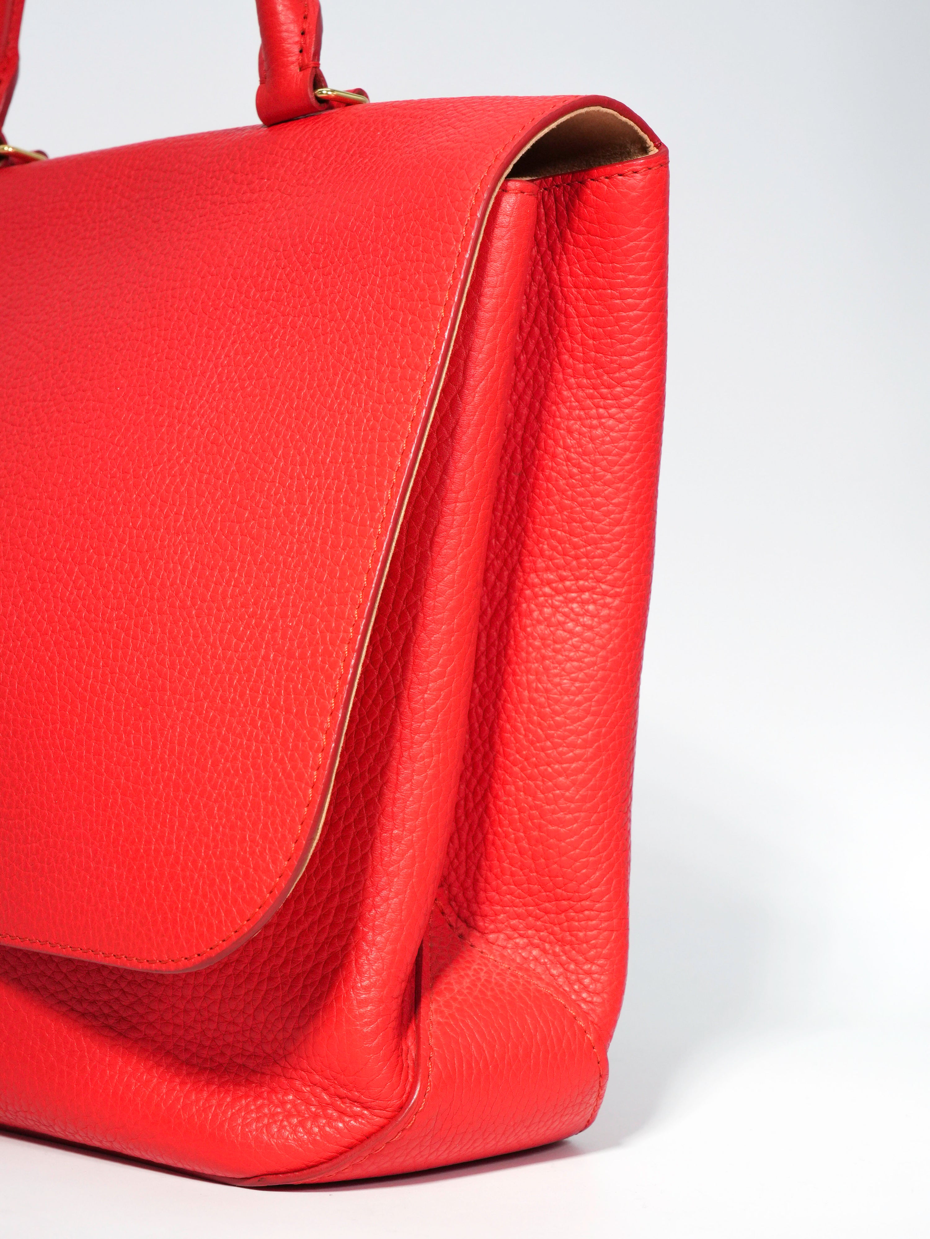 Louis Vuitton Volta Taurillon