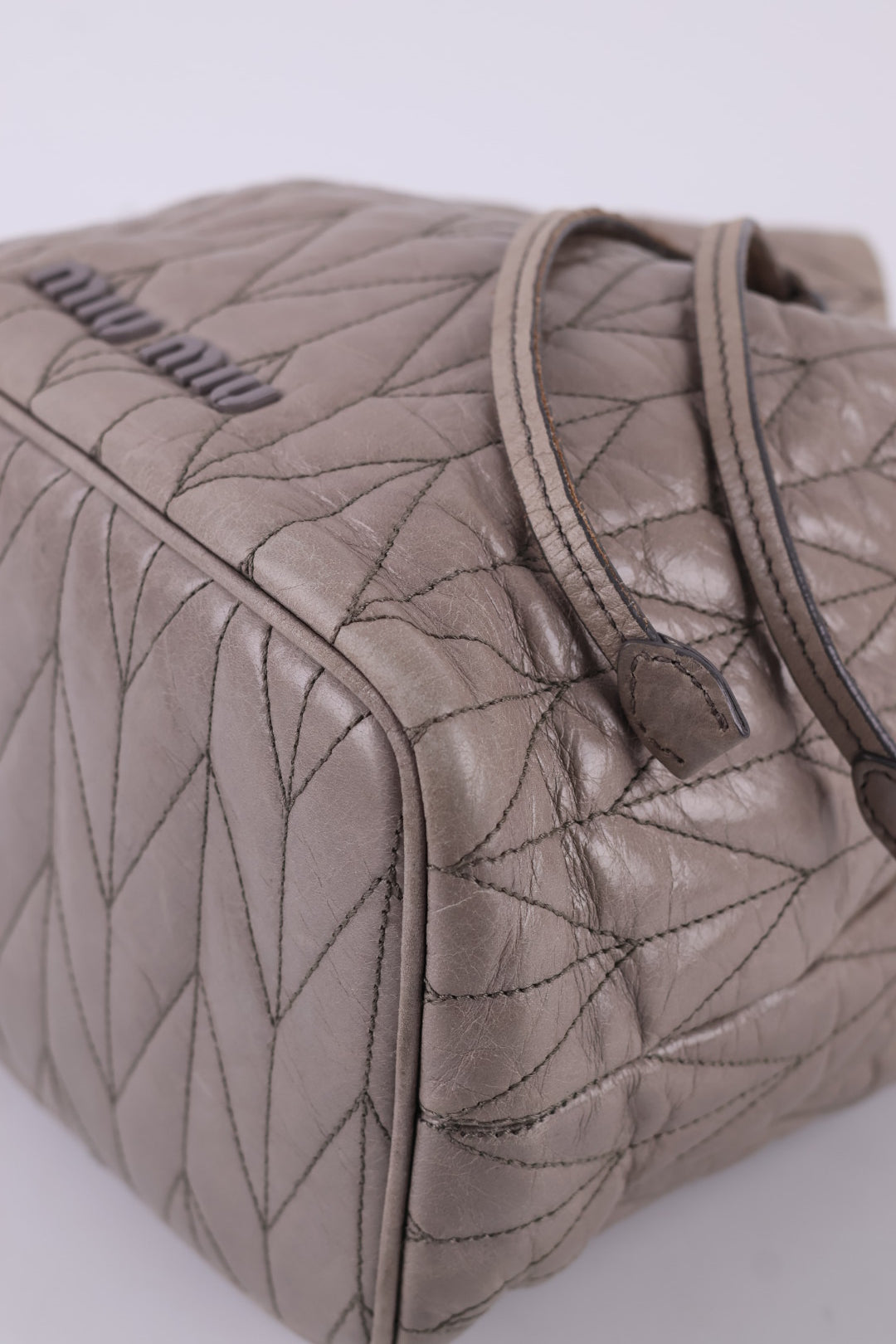 Miu Miu Bucket in Pelle