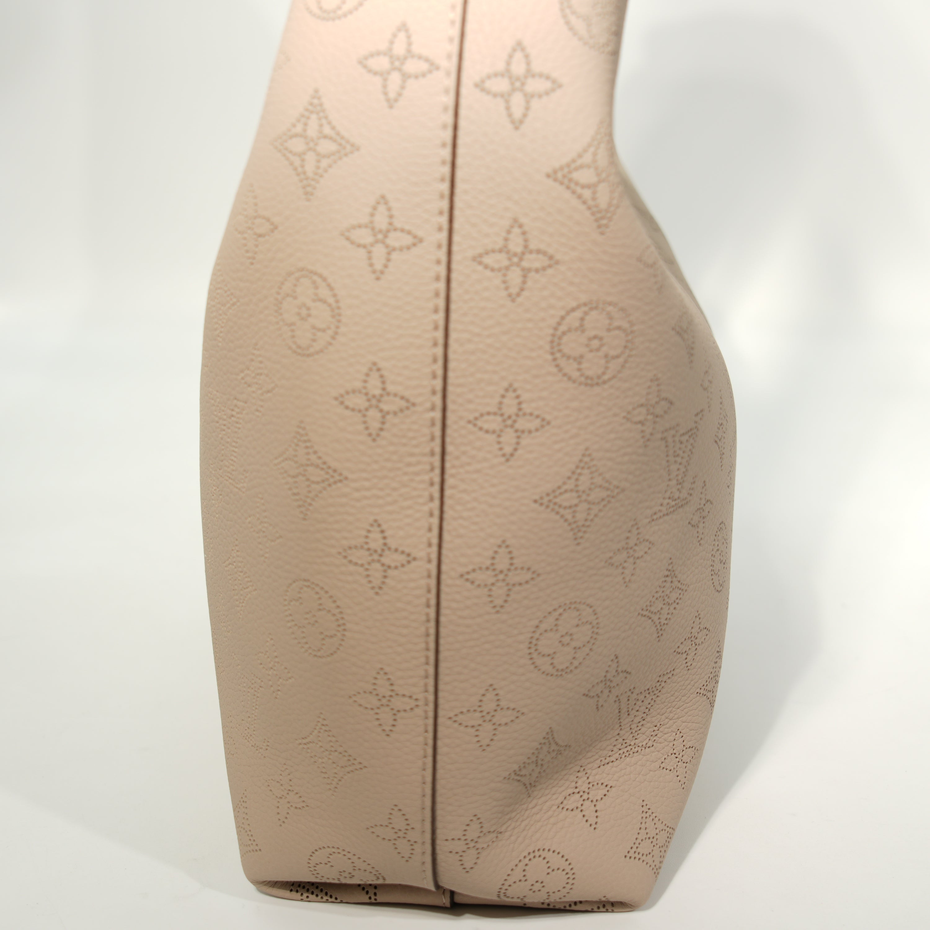 Louis Vuitton Why Knot MM Mahina