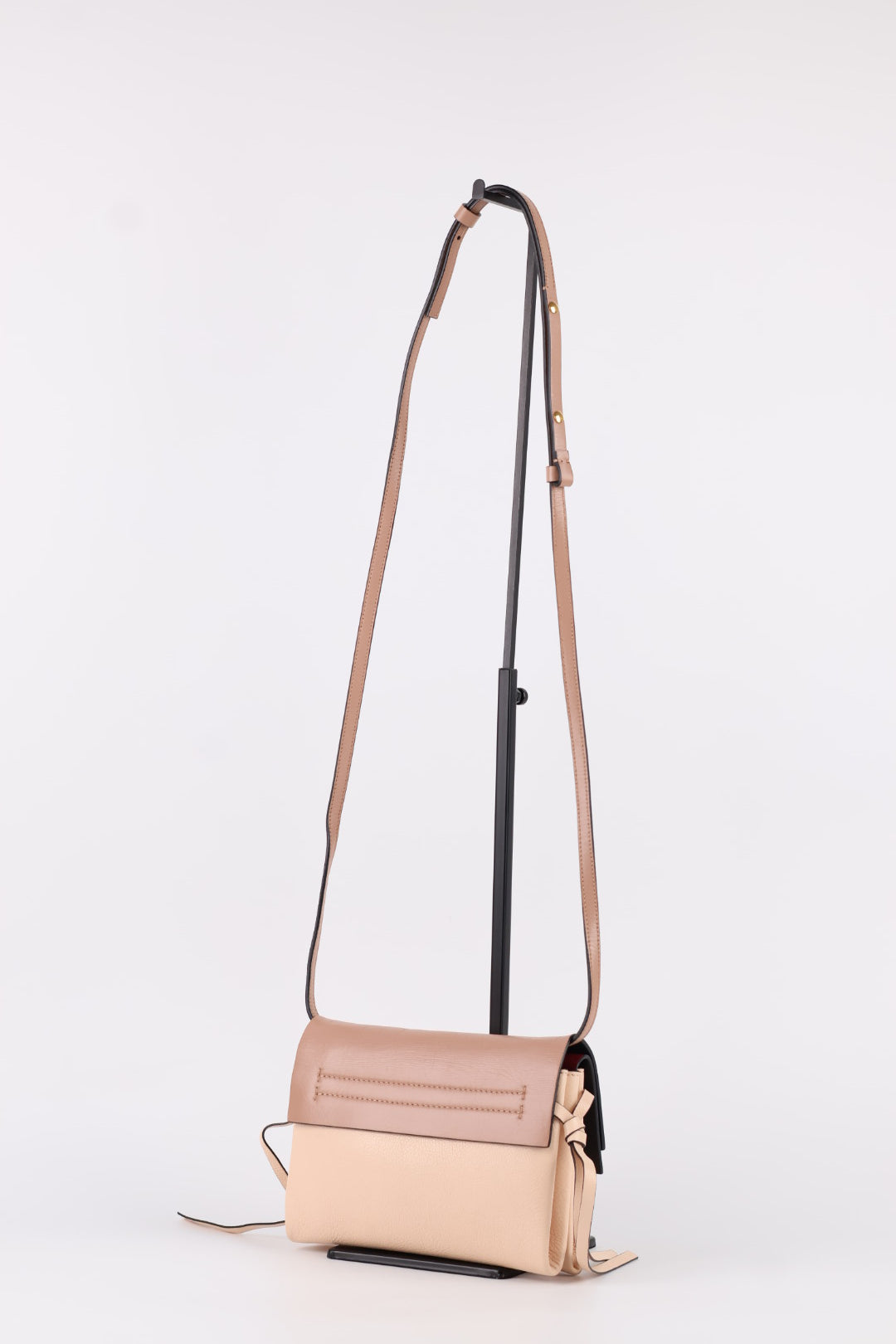 Valentino Vring Mini in Pelle