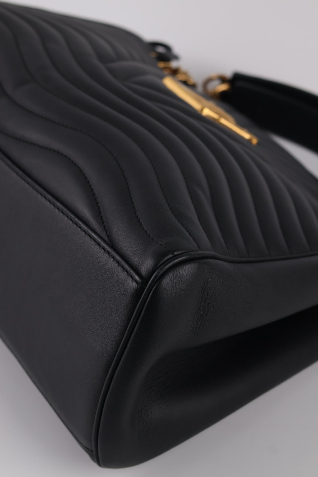 Louis Vuitton Tote New Wave