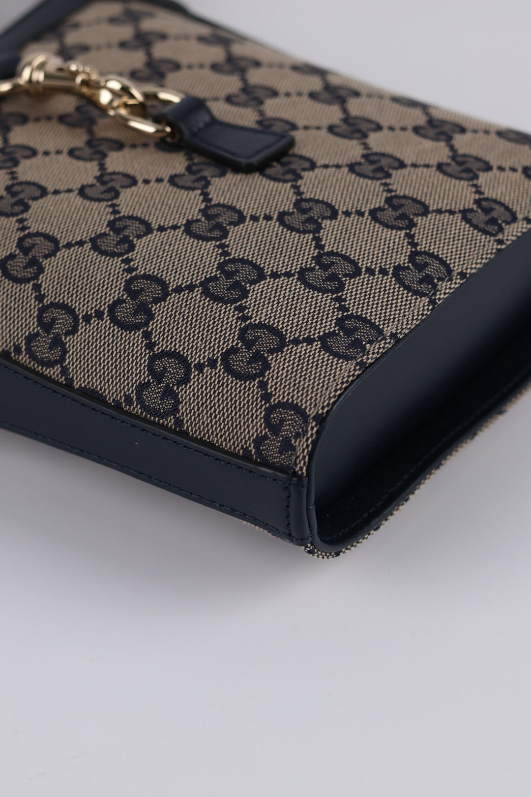 Gucci Mini Bucket Jackie GG Wave