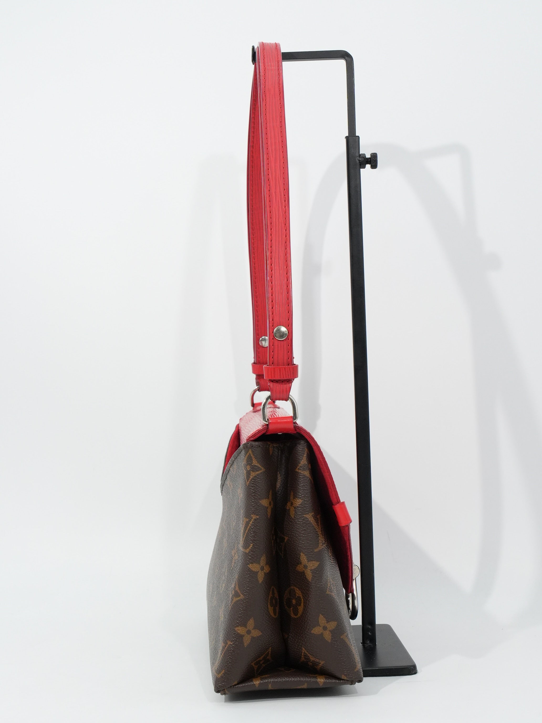 Louis Vuitton Saint Michel