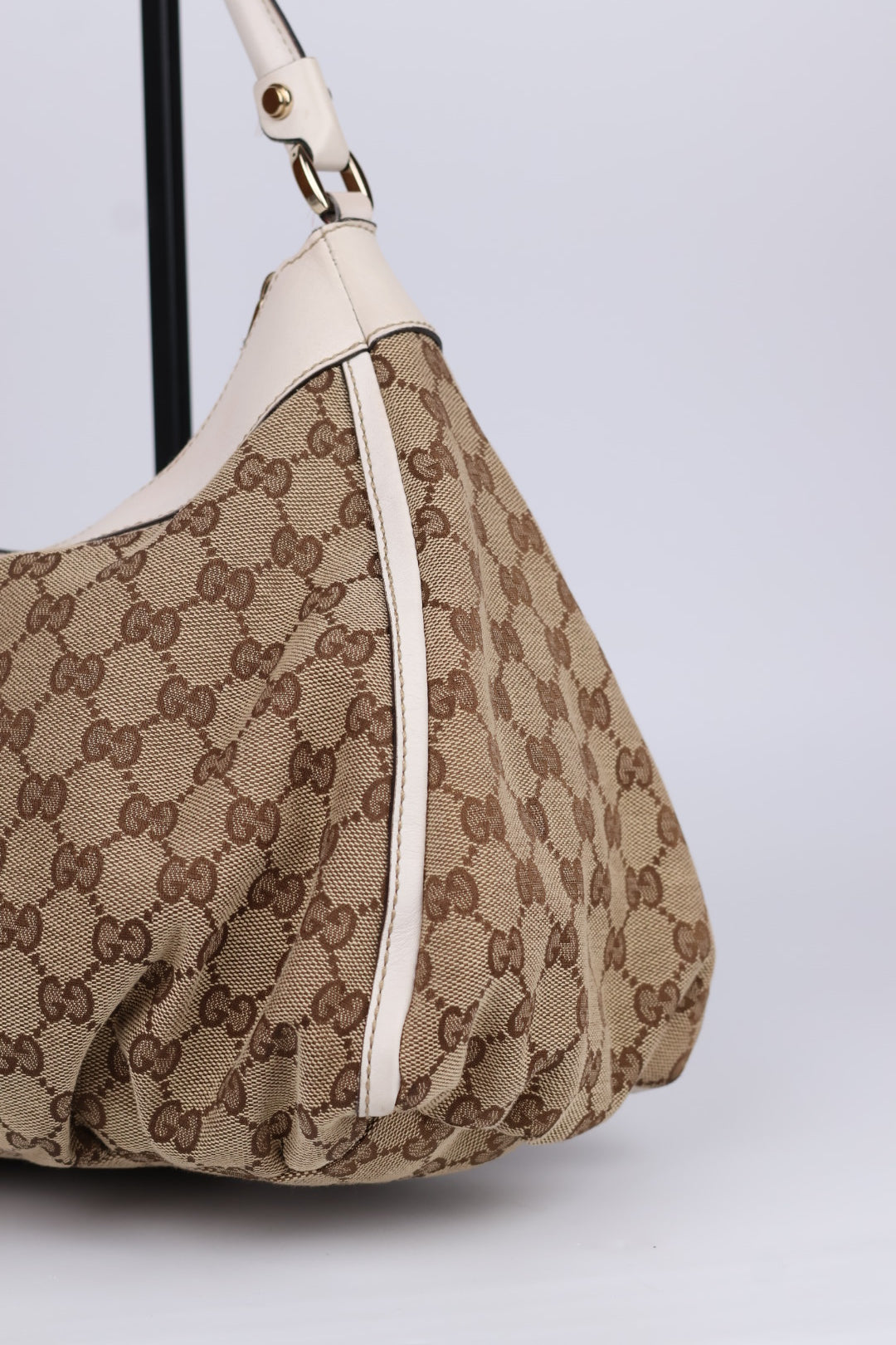 Gucci Abbey D-Ring GG Supreme