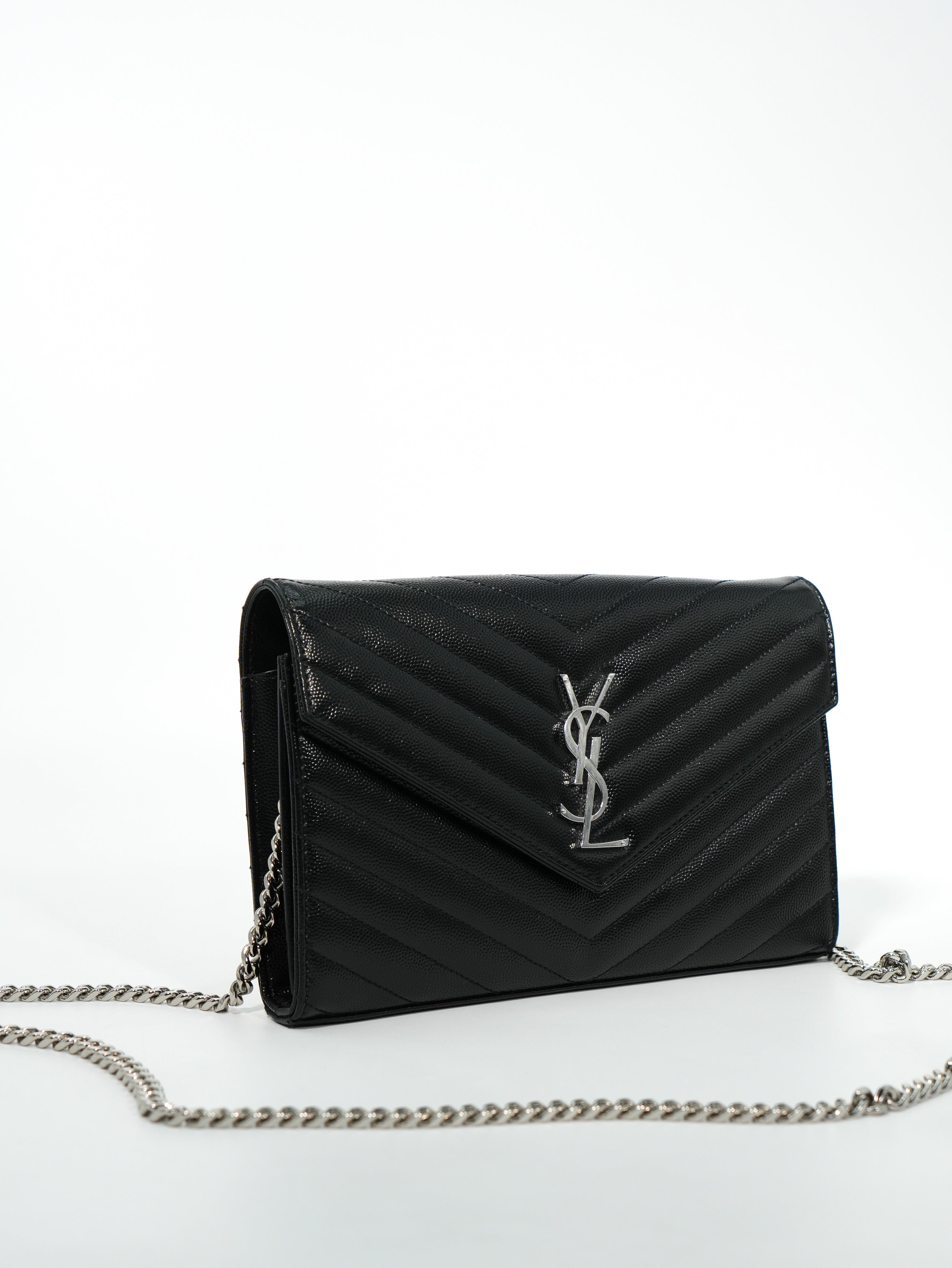 Saint Laurent Cassandre Grain de Poudre