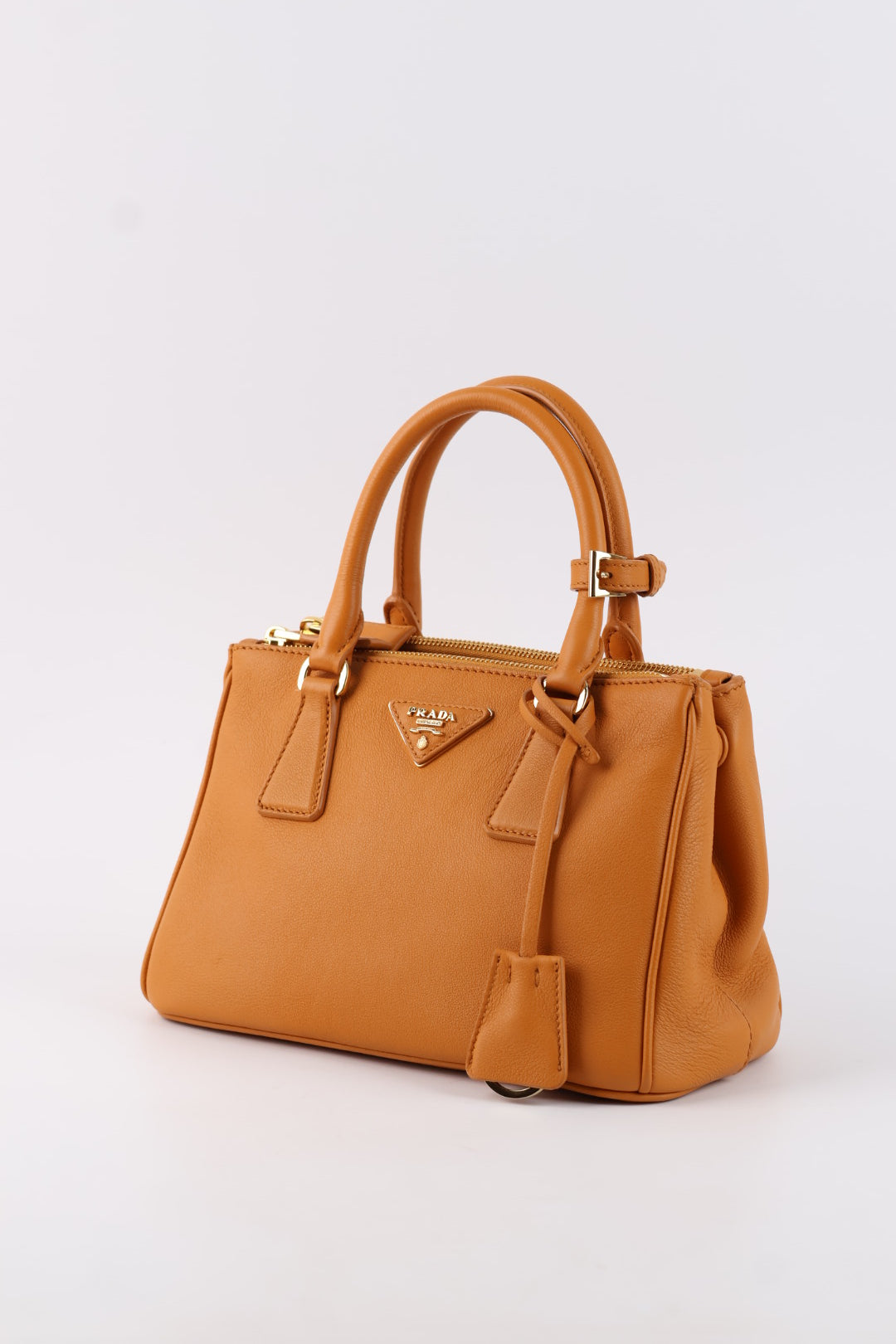 Prada Galleria Small in Pelle