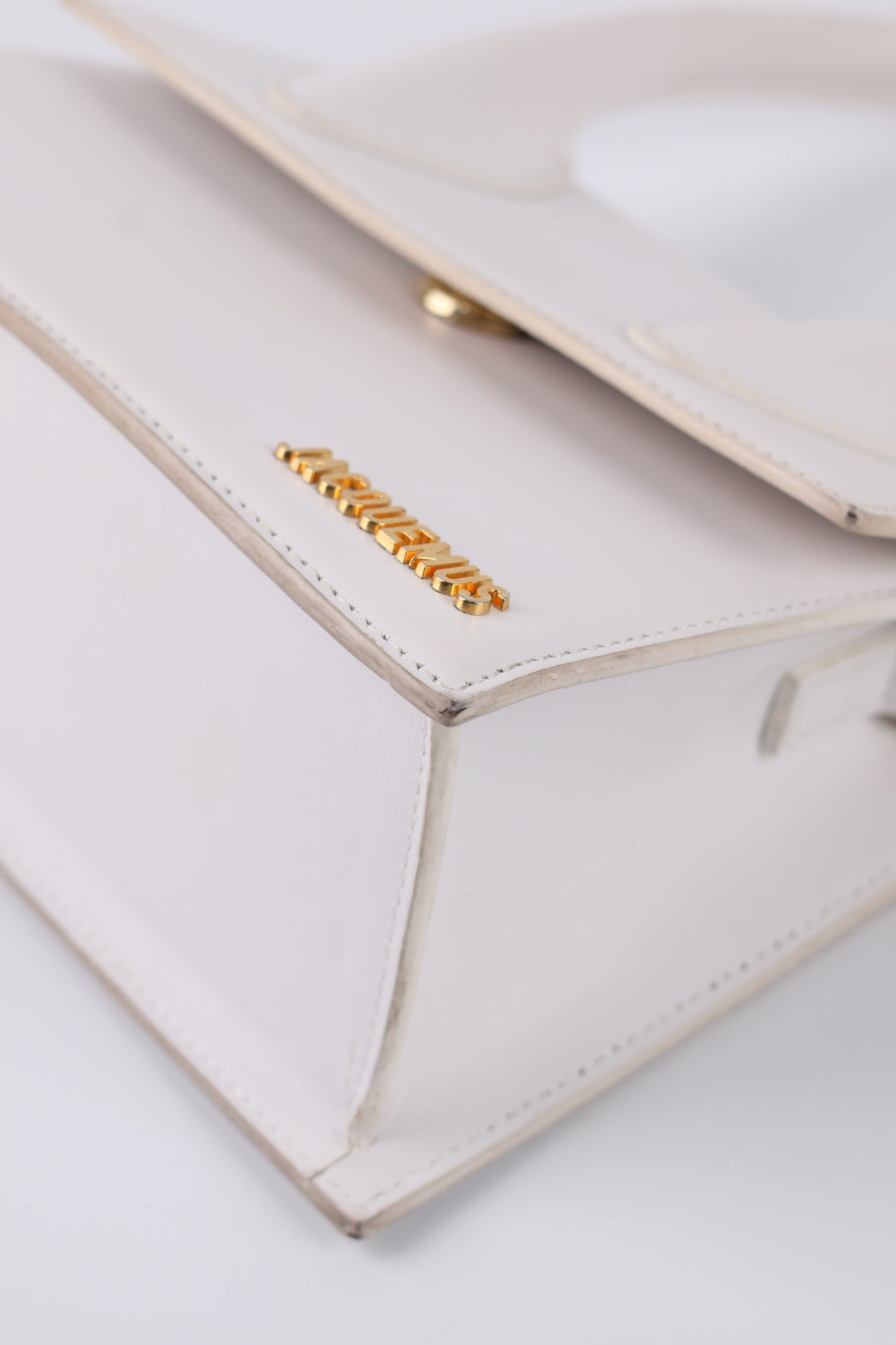 Jacquemus Le Grand Chiquito