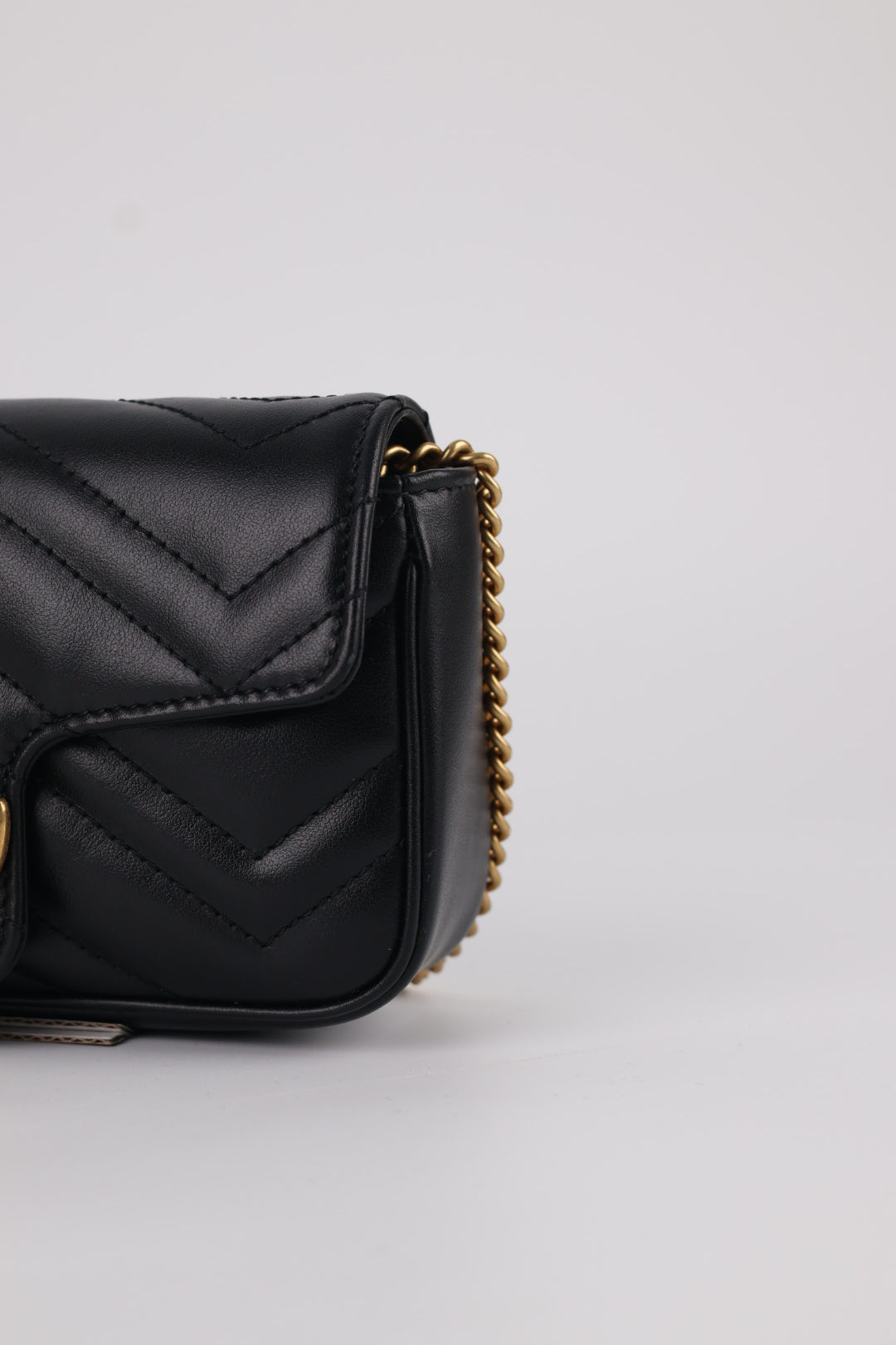 Gucci GG Super Mini Marmont