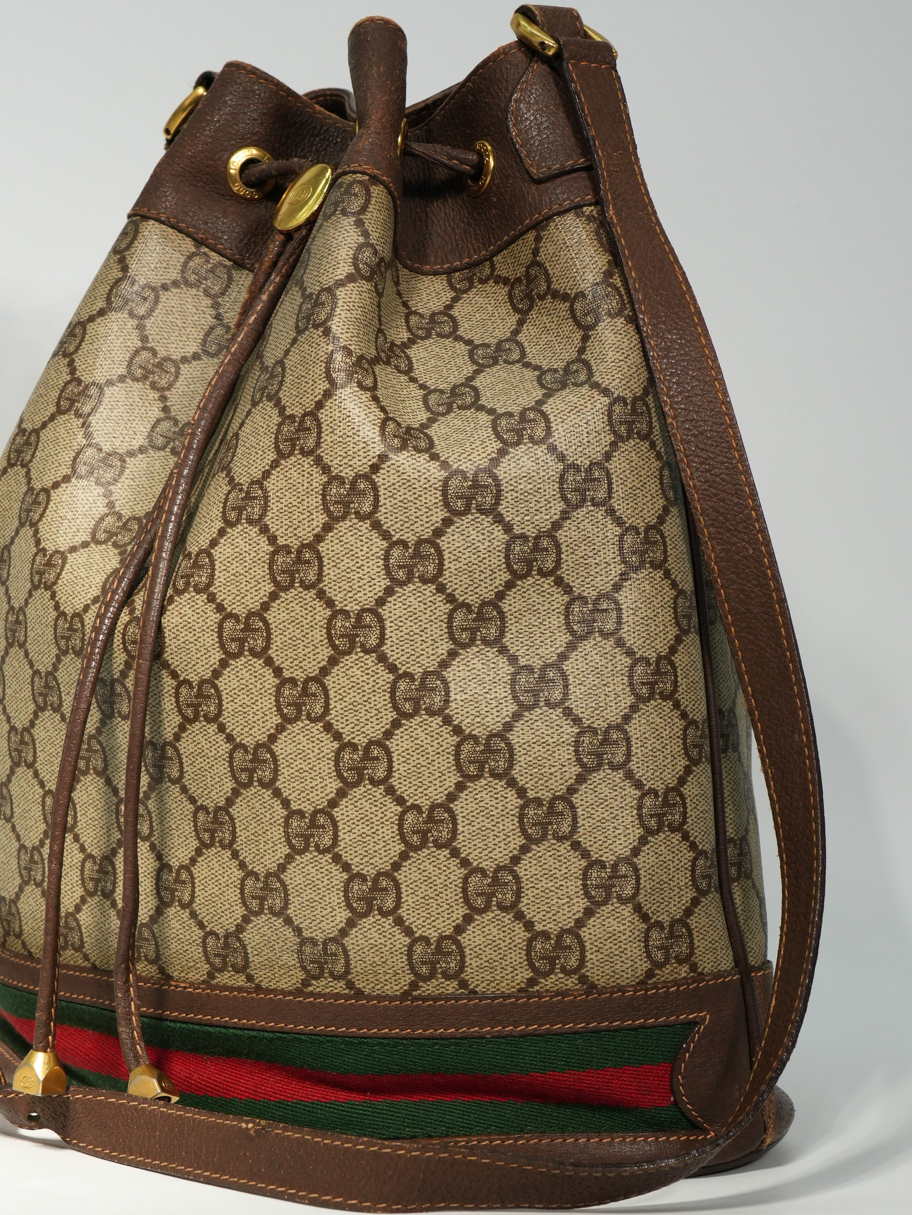 Gucci Bucket GG Supreme Vintage