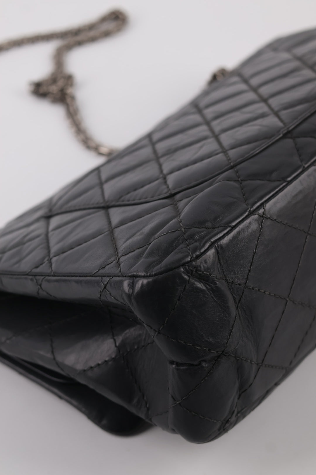 Chanel 2.55 Reissue Grande