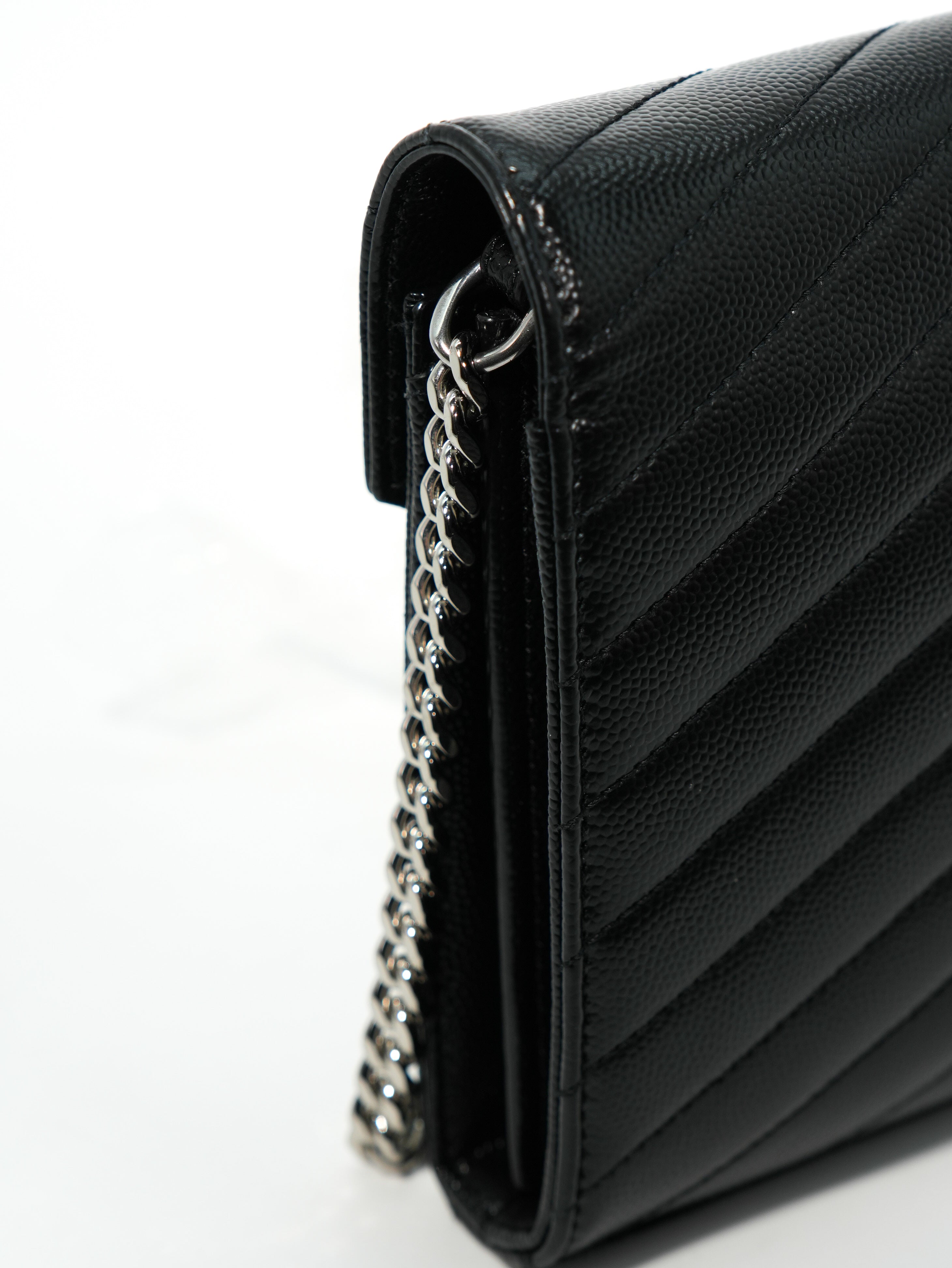 Saint Laurent Cassandre Grain de Poudre