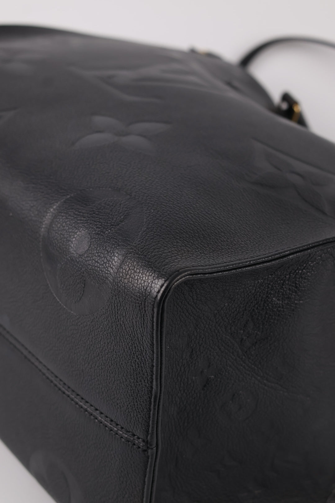 Louis Vuitton OntheGo GM Empreinte