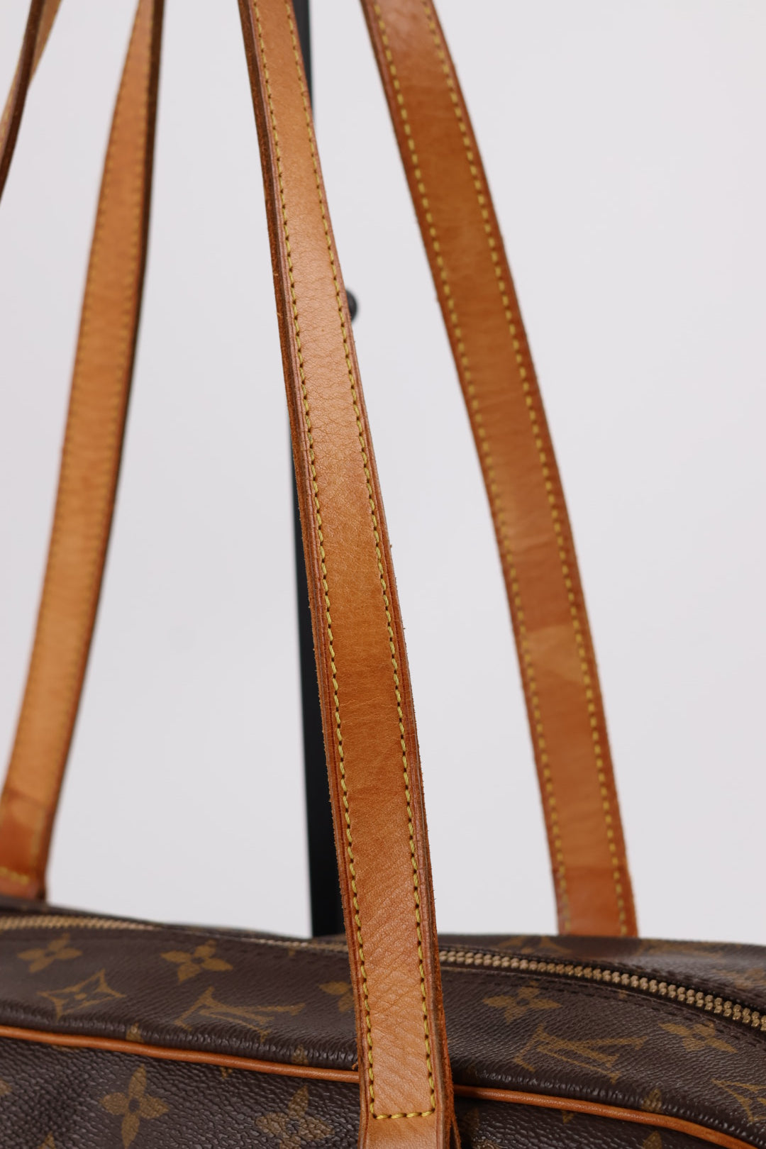 Louis Vuitton Cité GM Monogram