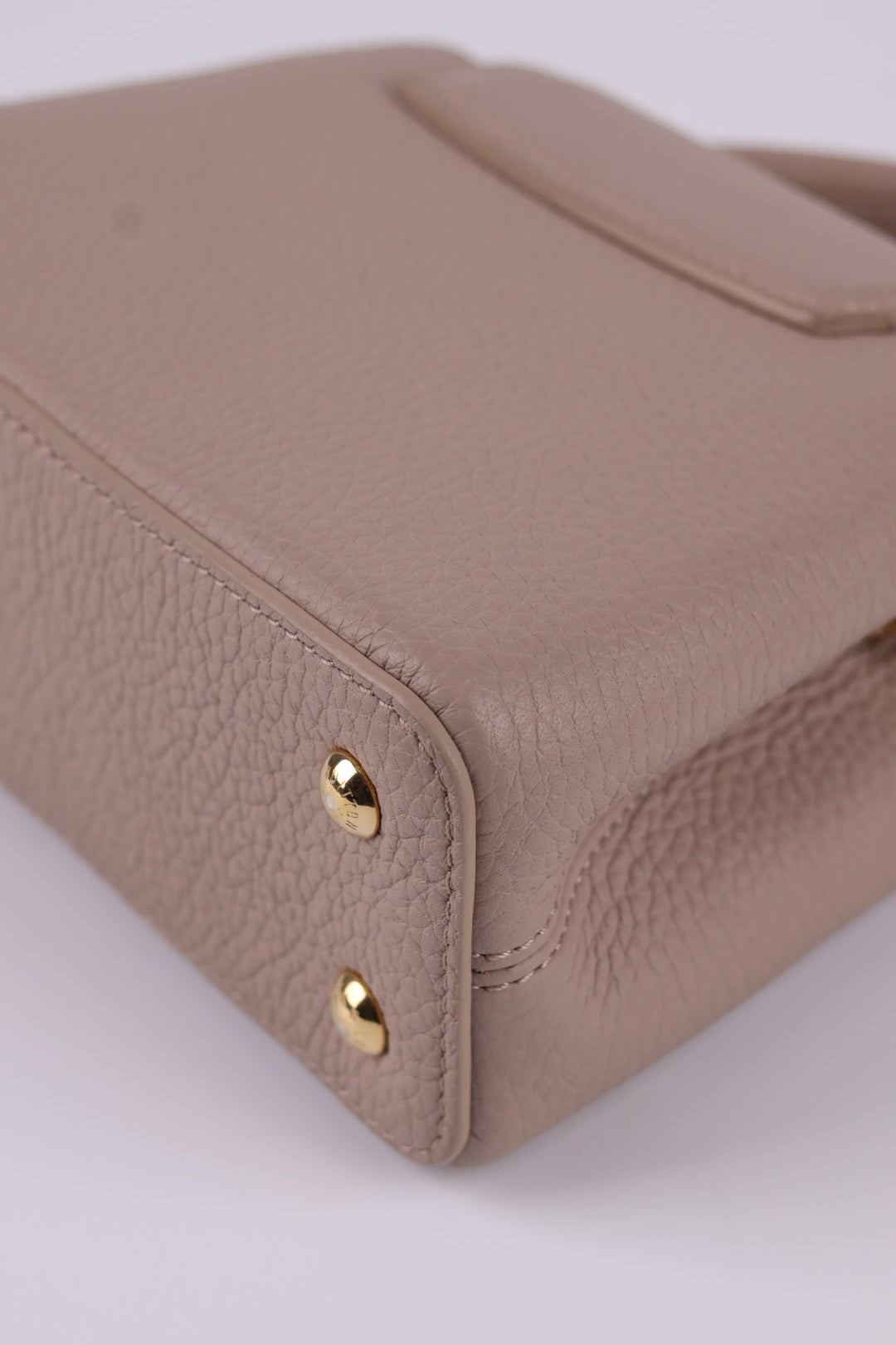 Louis Vuitton Capucines Mini