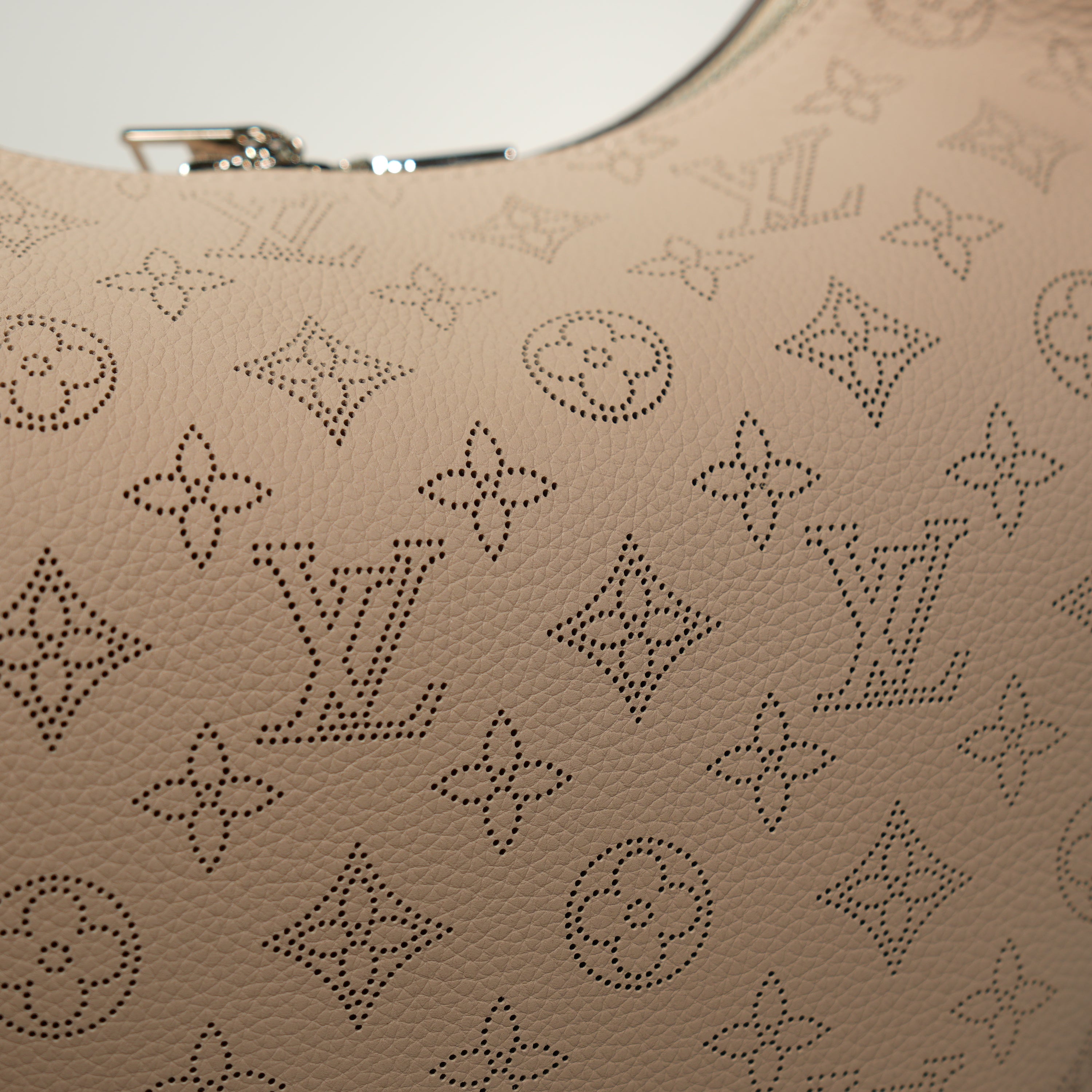 Louis Vuitton Why Knot MM Mahina
