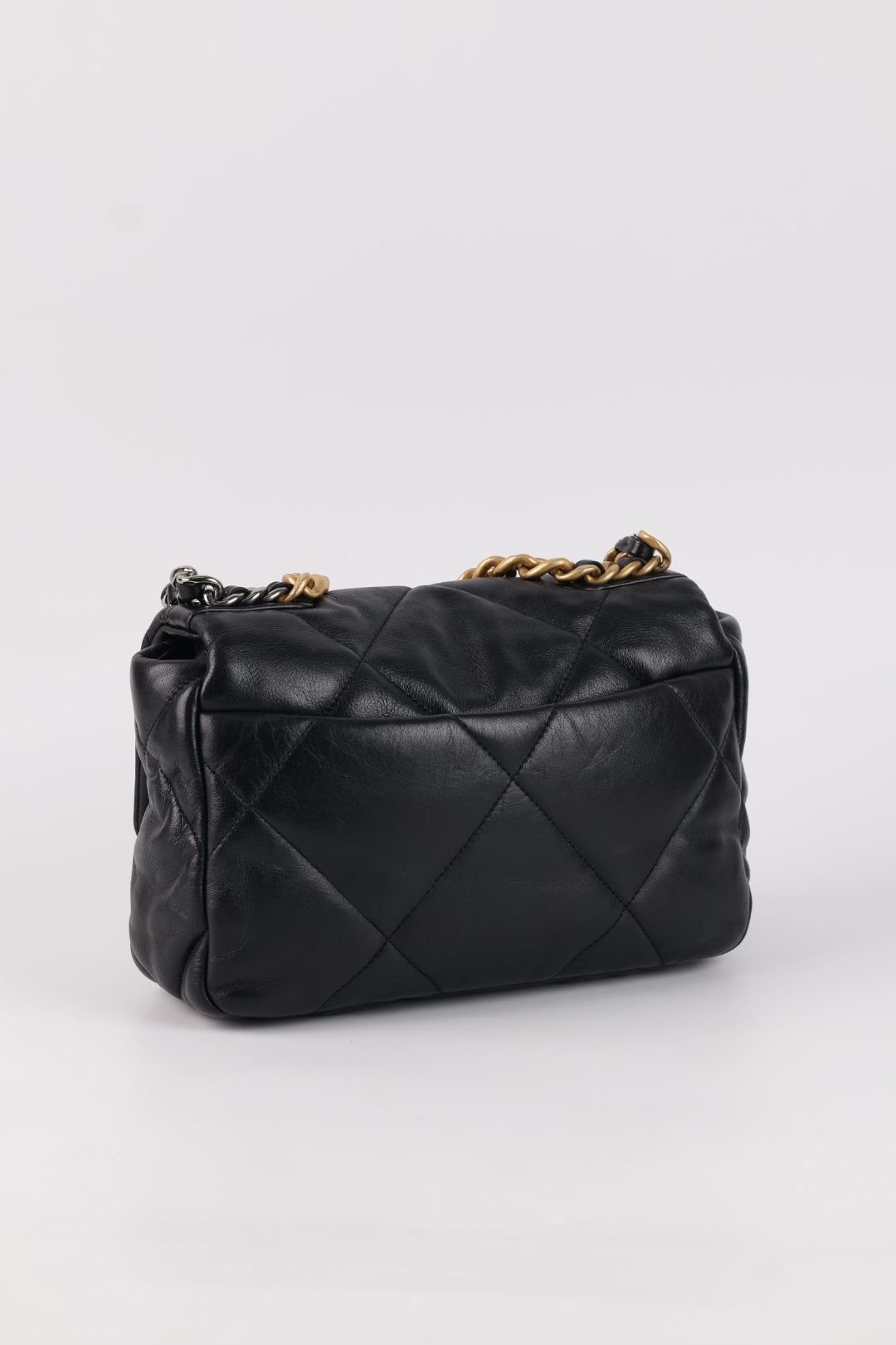 Chanel 19 in Pelle d’Agnello