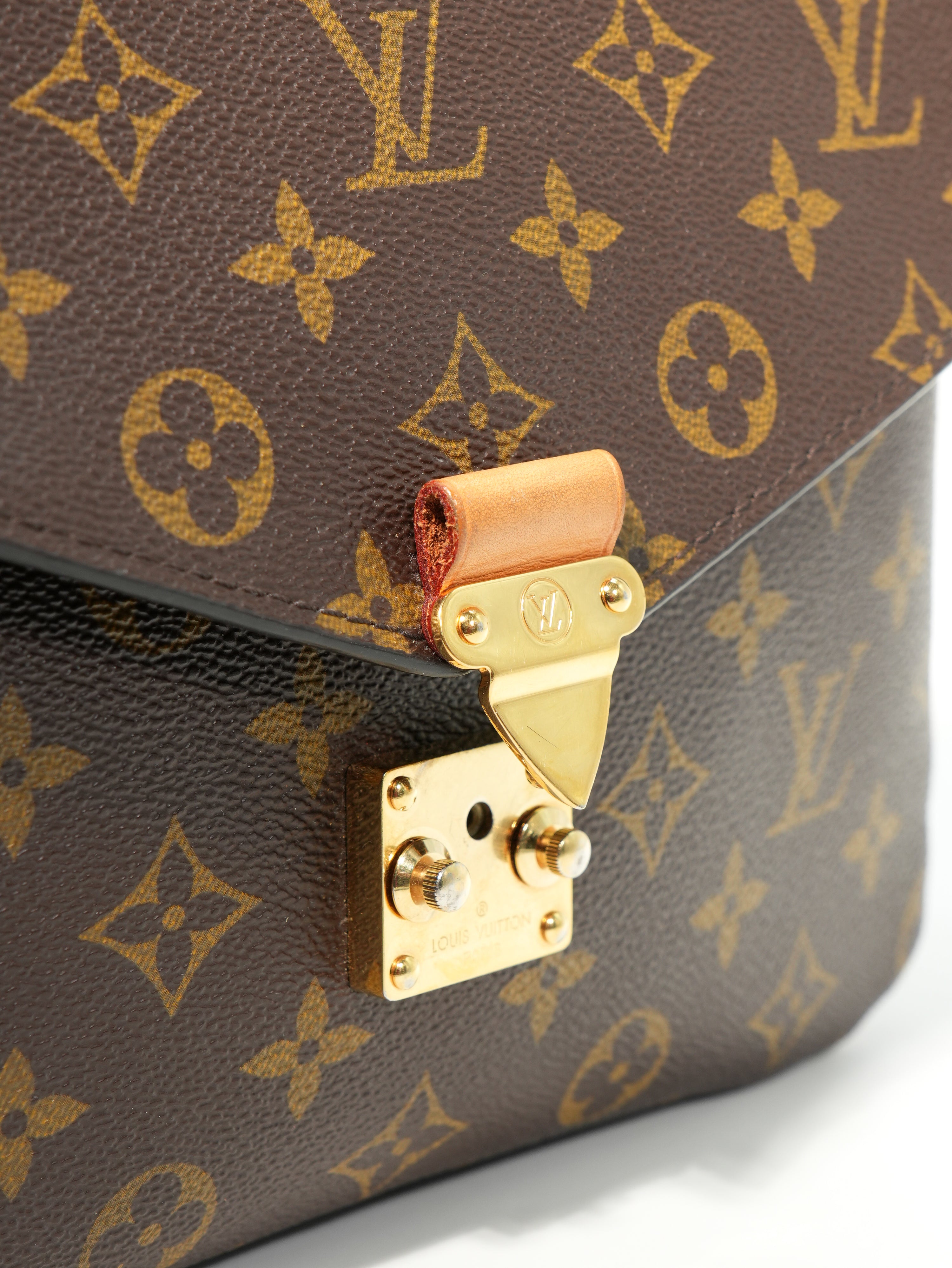 Louis Vuitton Métis Monogram