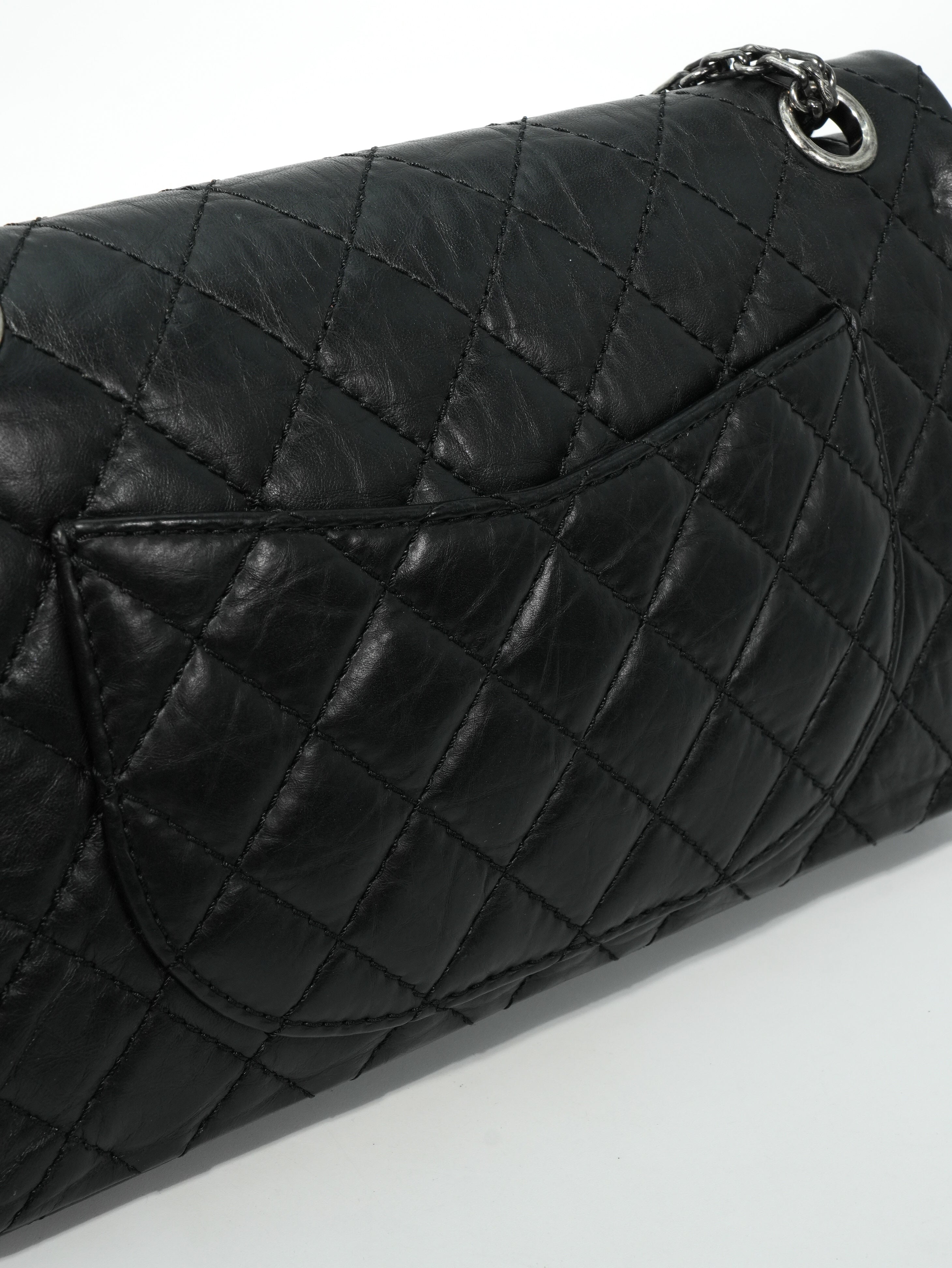 Chanel 2.55 Reissue