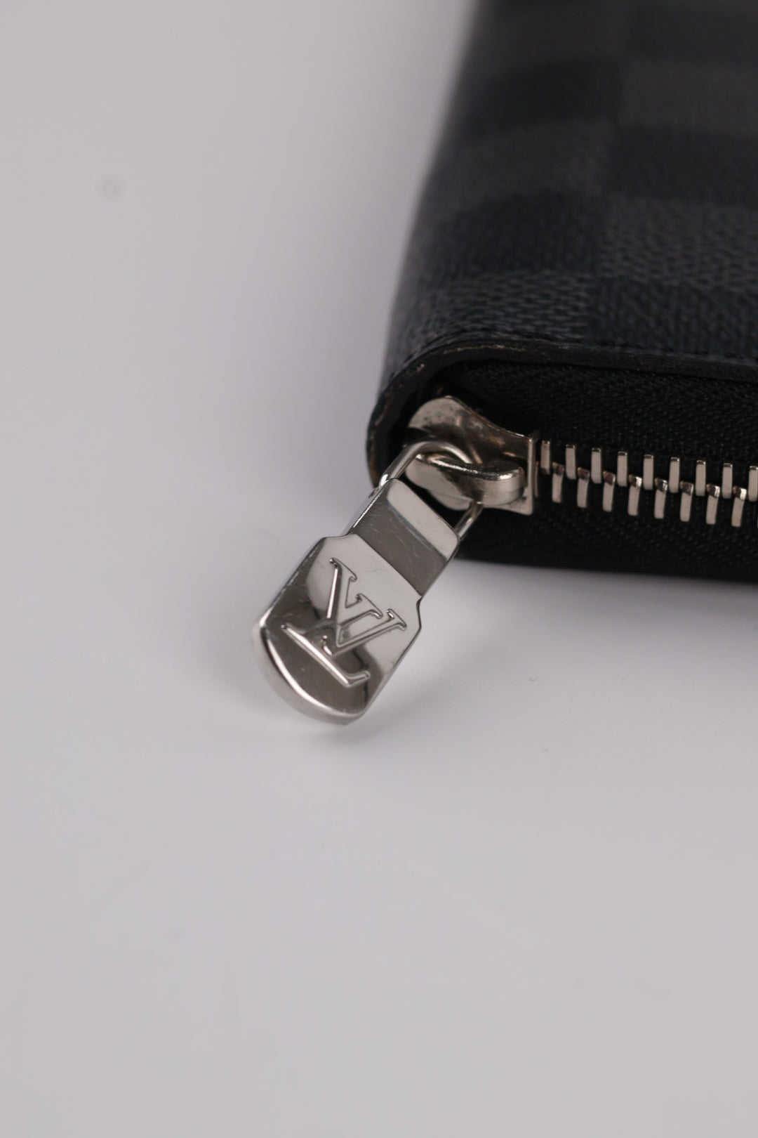 Louis Vuitton Portafoglio Zippy Damier Graphite