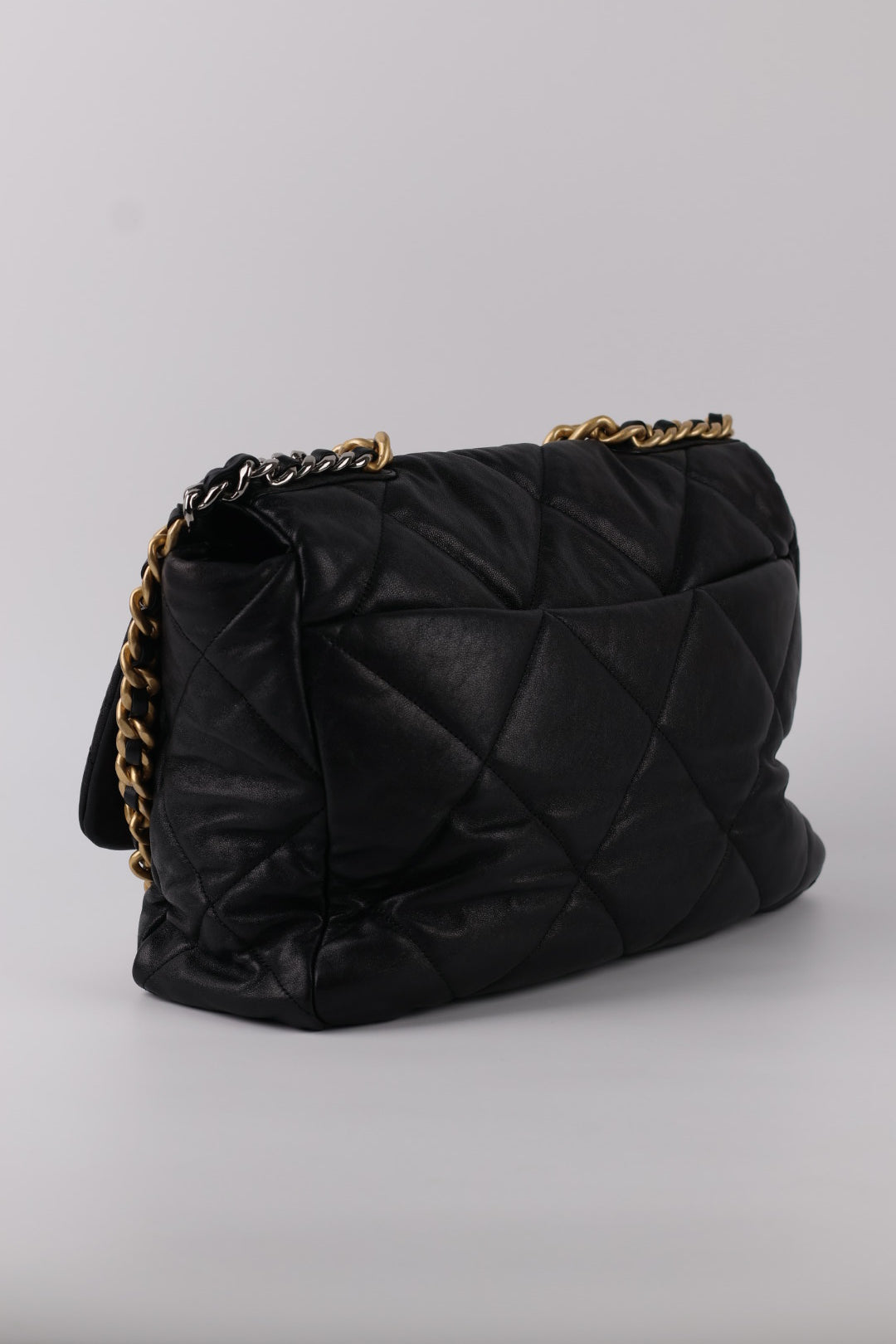 Chanel 19 Large in Pelle