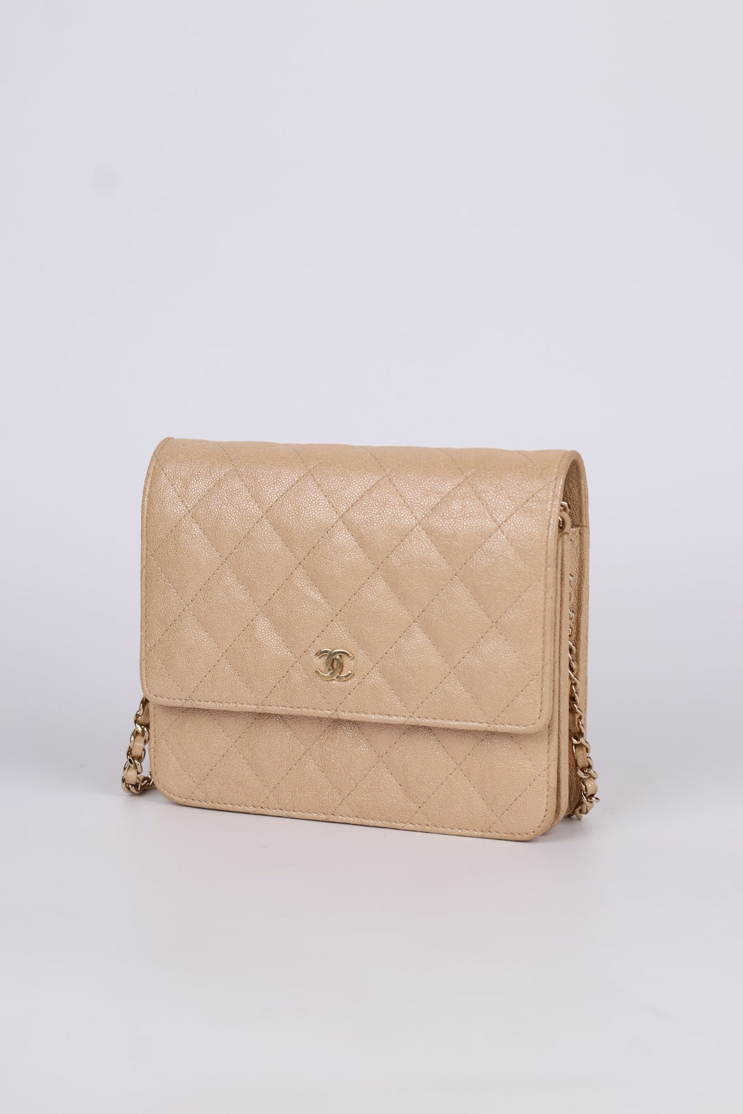 Chanel Pochette con Catena Caviar Perlato