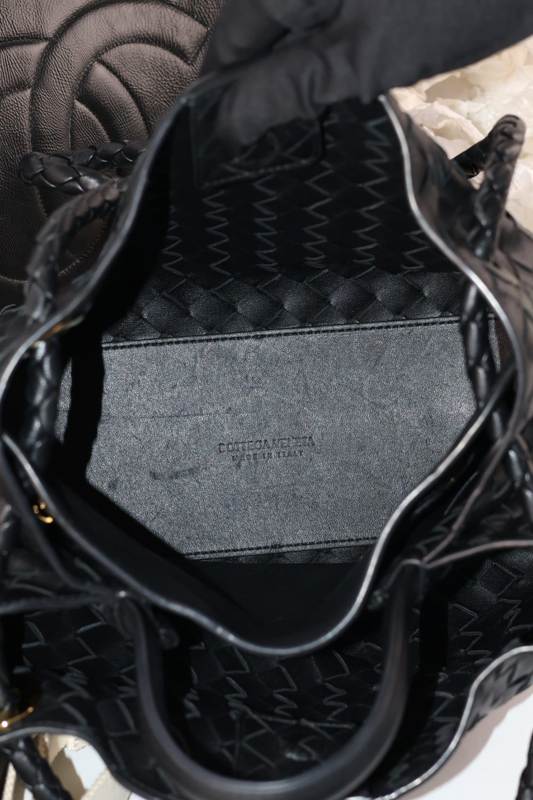 Bottega Veneta Andiamo Media
