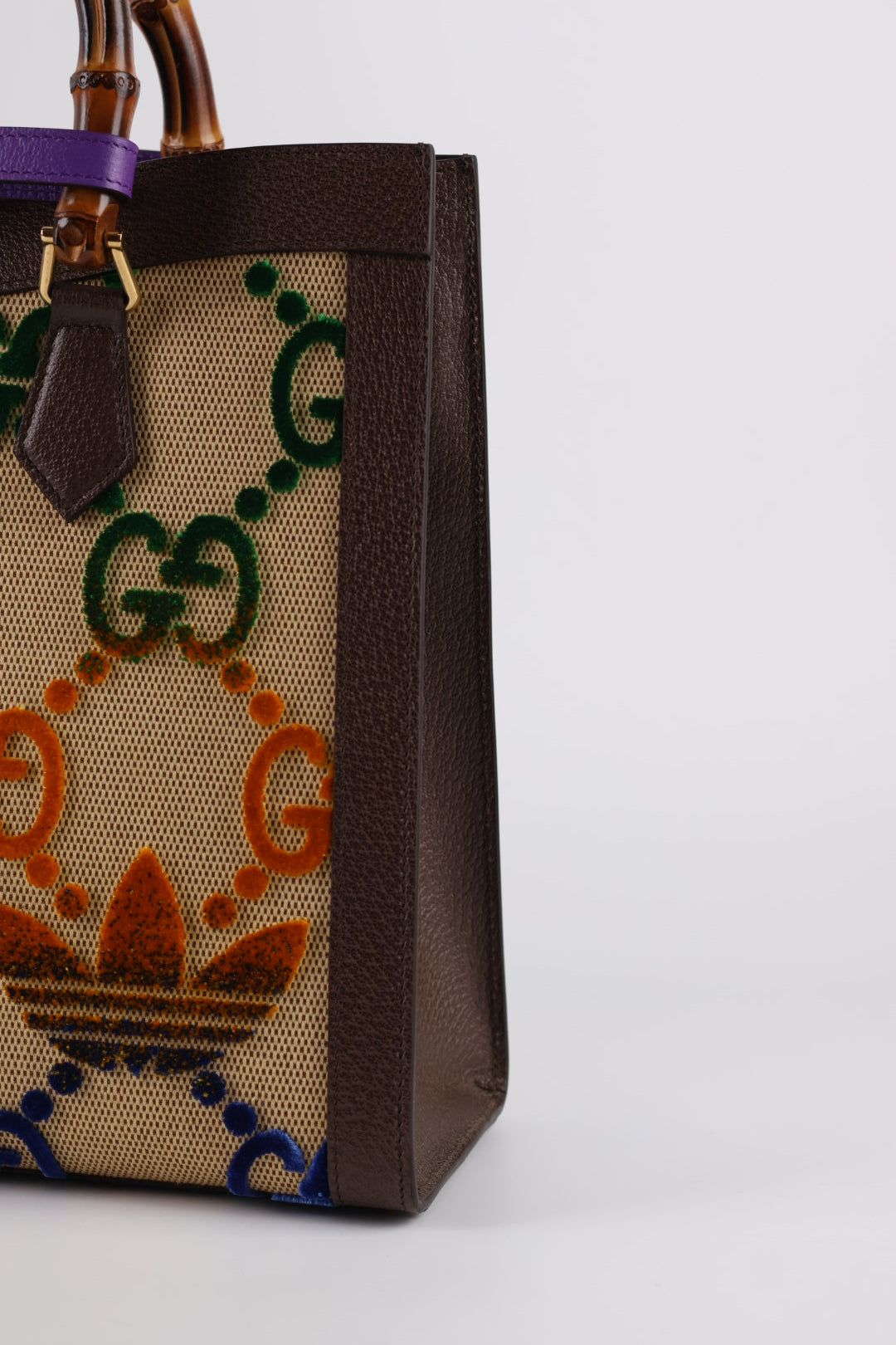 Gucci x Adidas Diana Media
