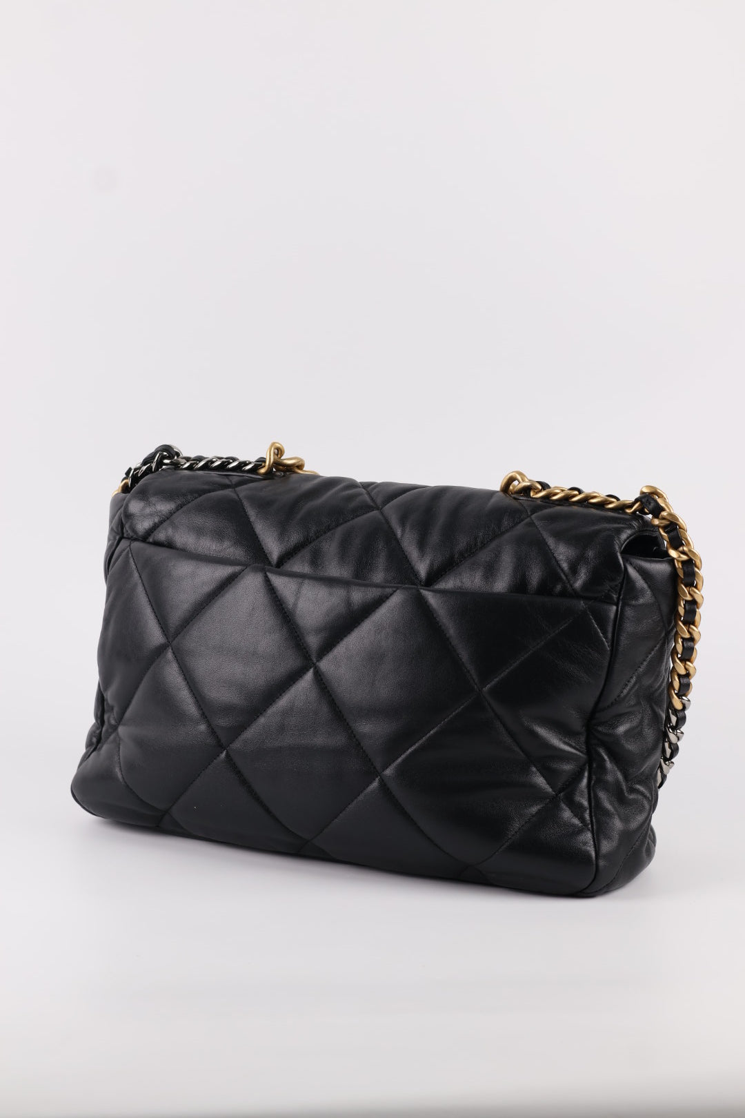 Chanel 19 Large in Pelle