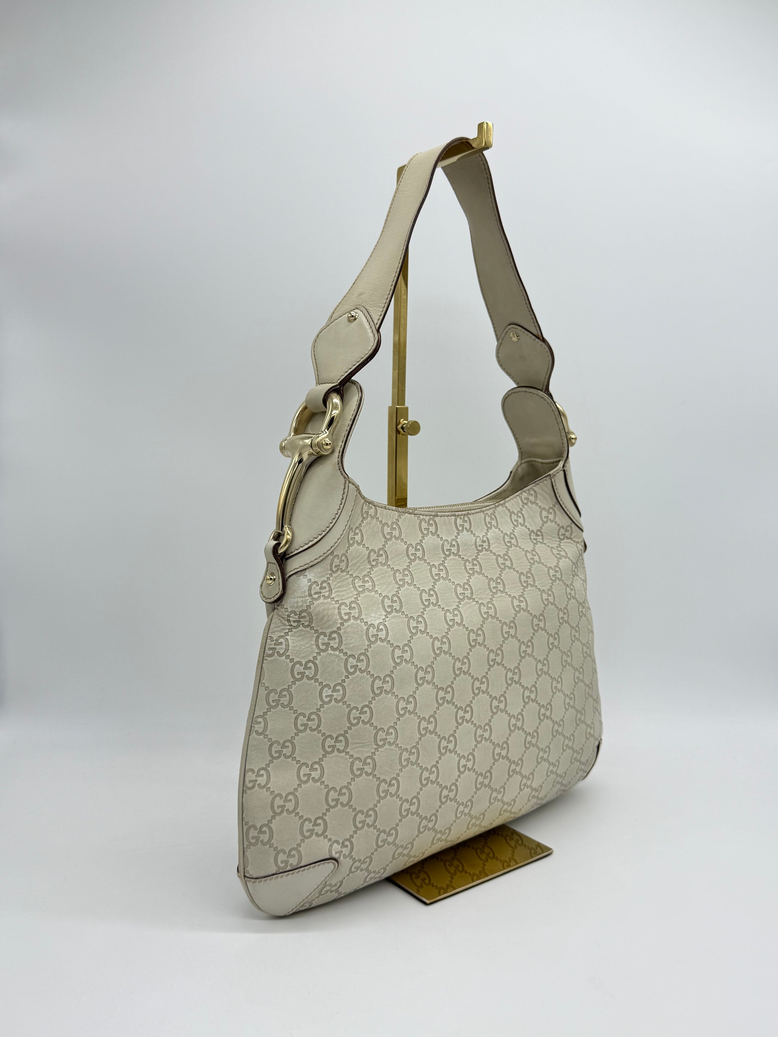 Gucci Hobo GG Signature