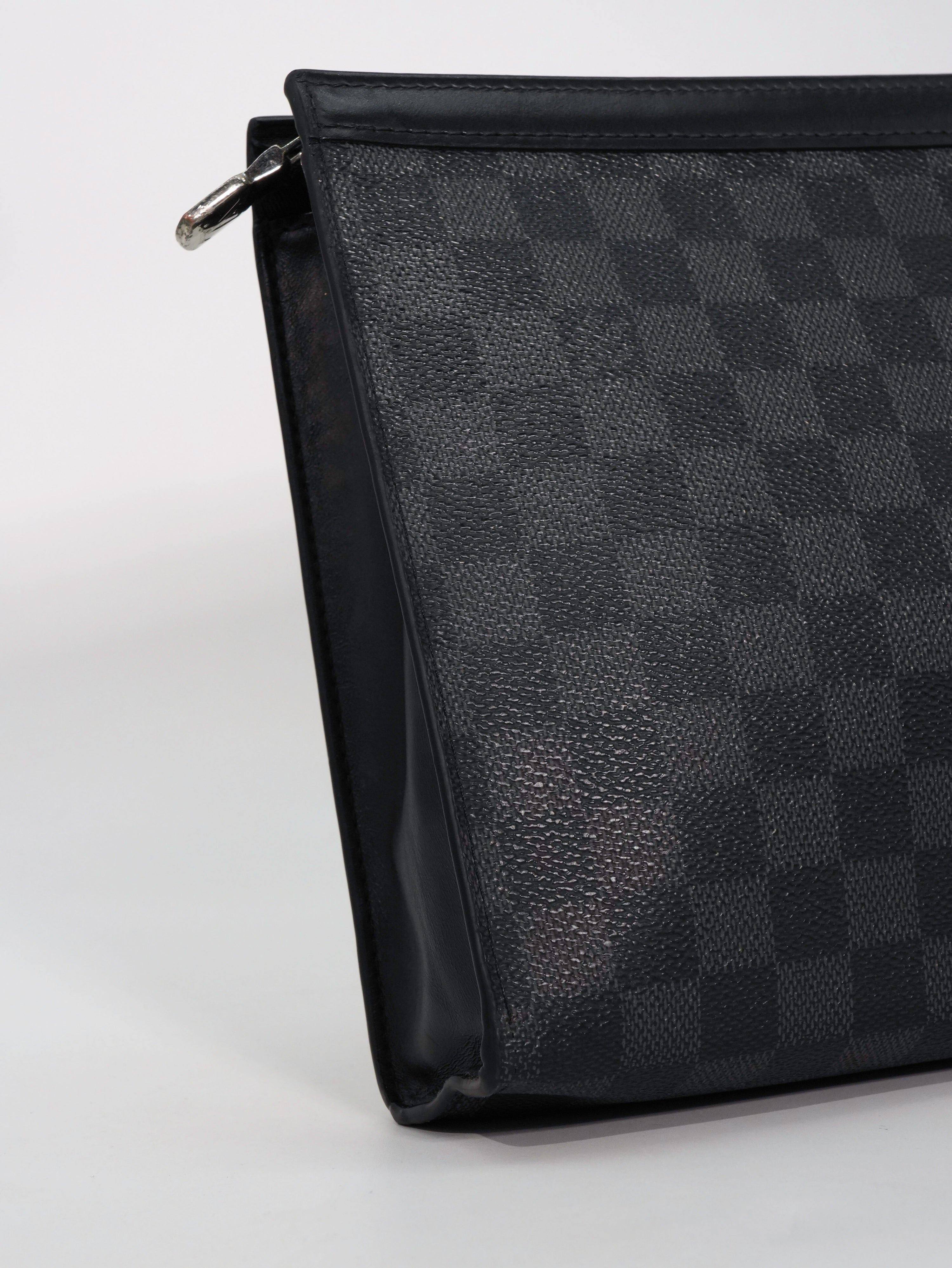 Louis Vuitton Pochette Toilette Damier Graphite