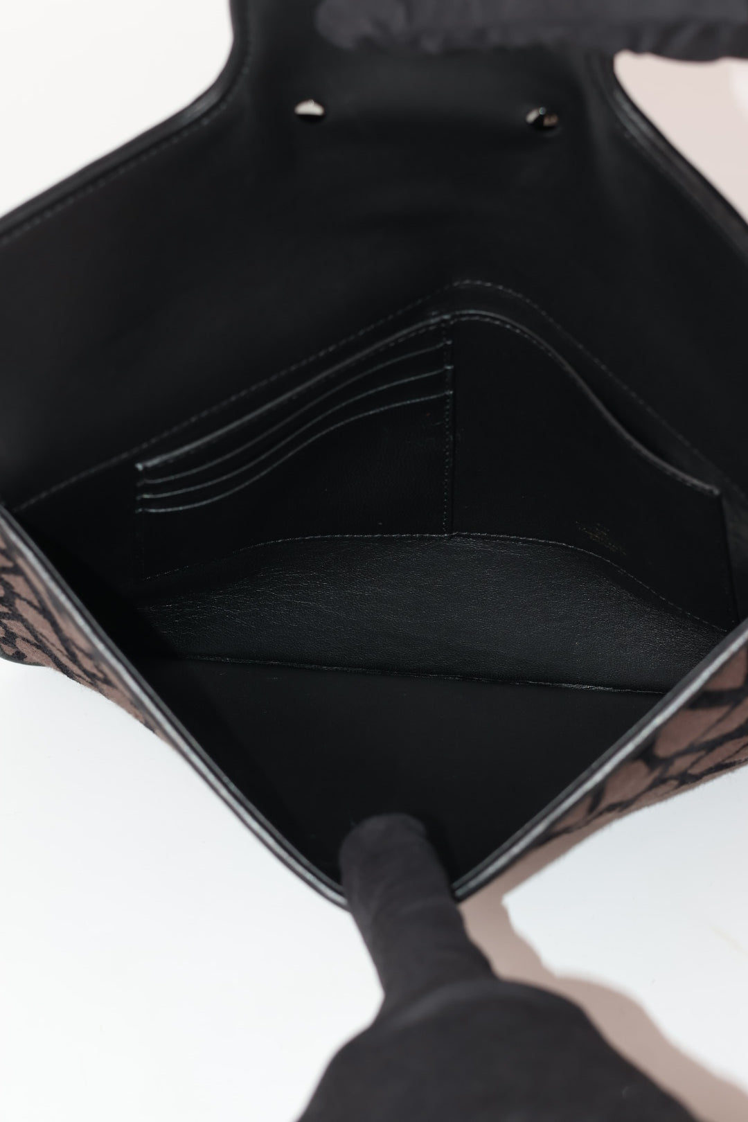 Valentino Locó Pouch Iconographe