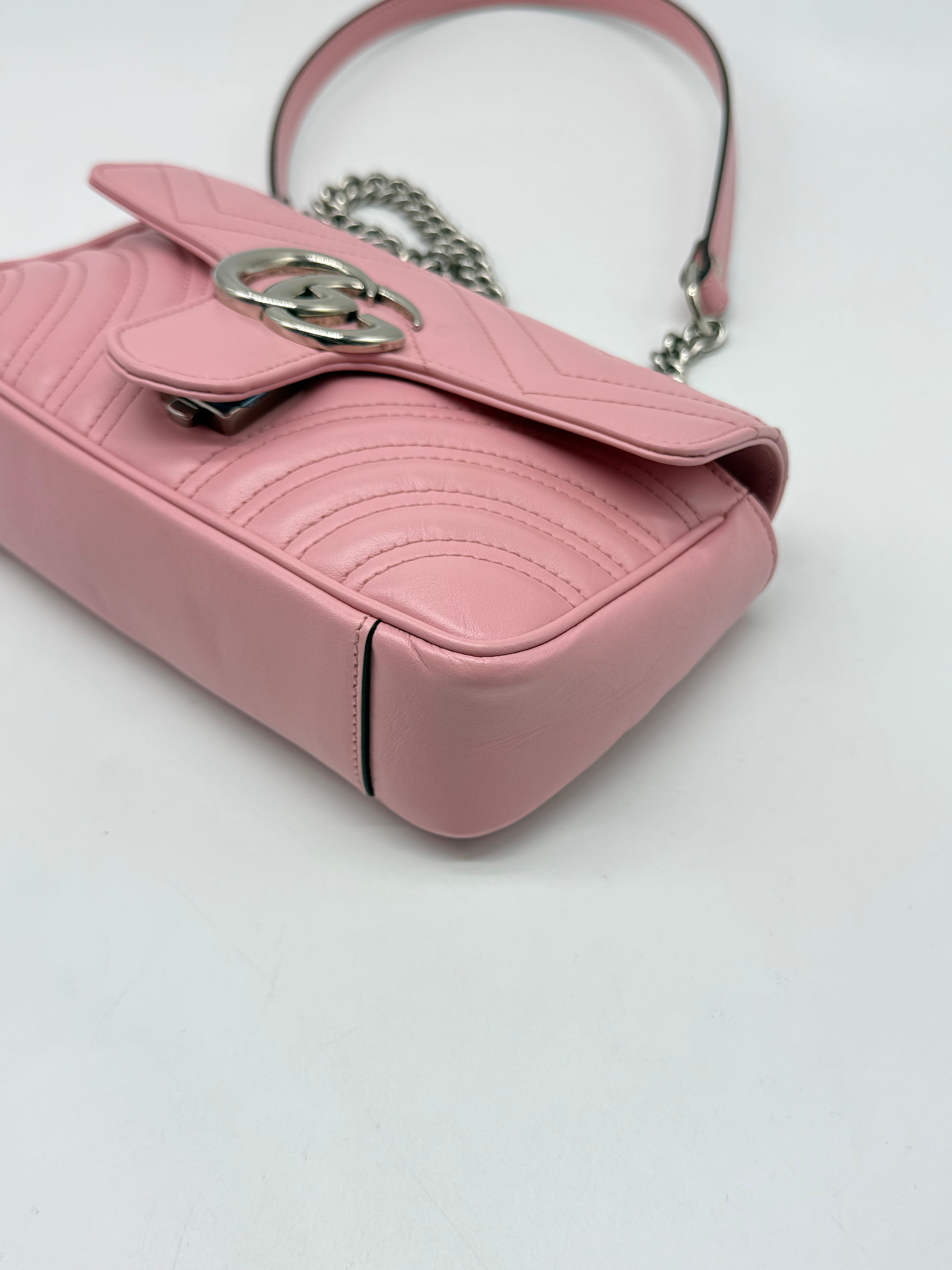 Gucci Marmont Matelassé 22cm