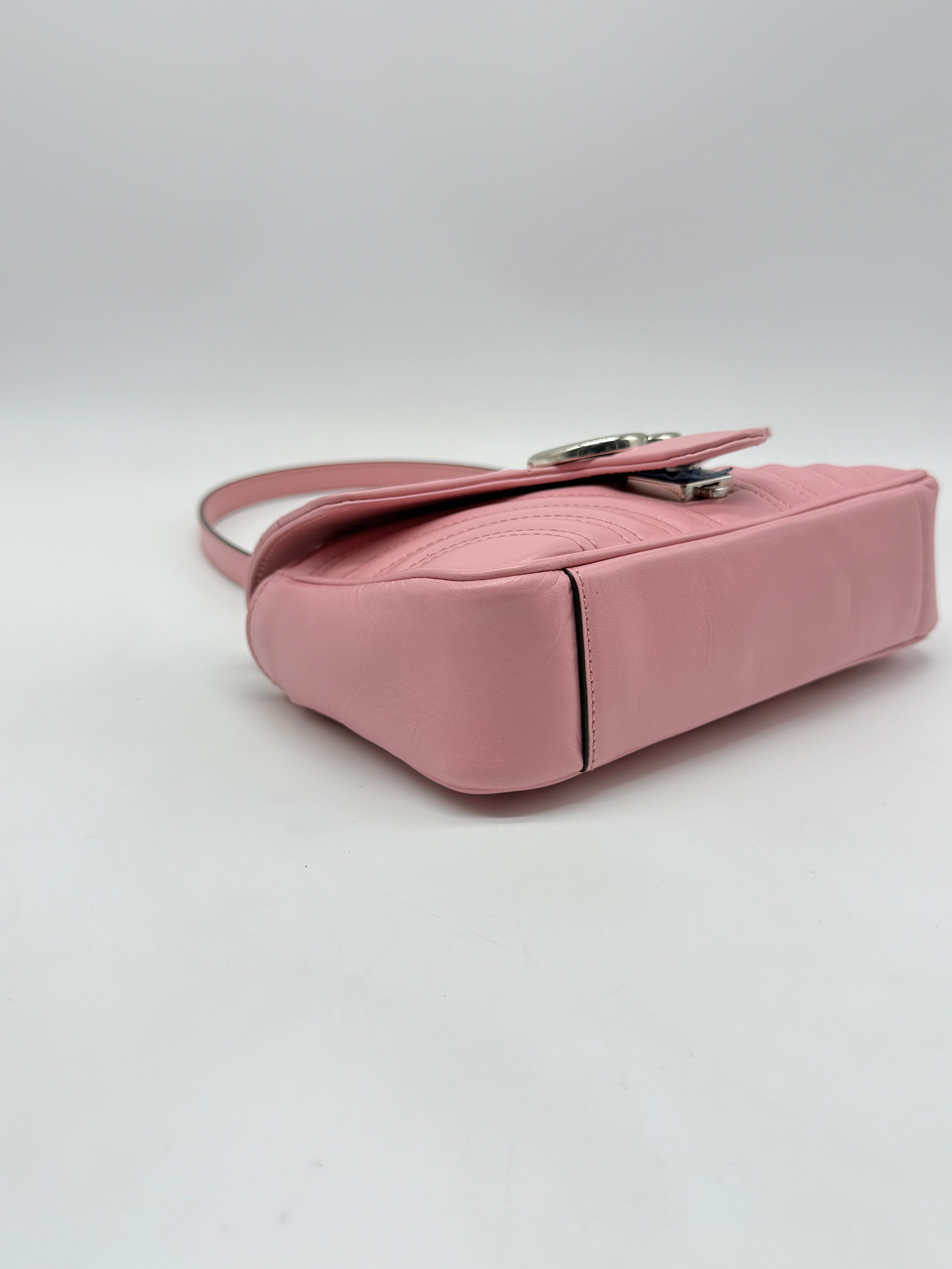 Gucci Marmont Matelassé 22cm