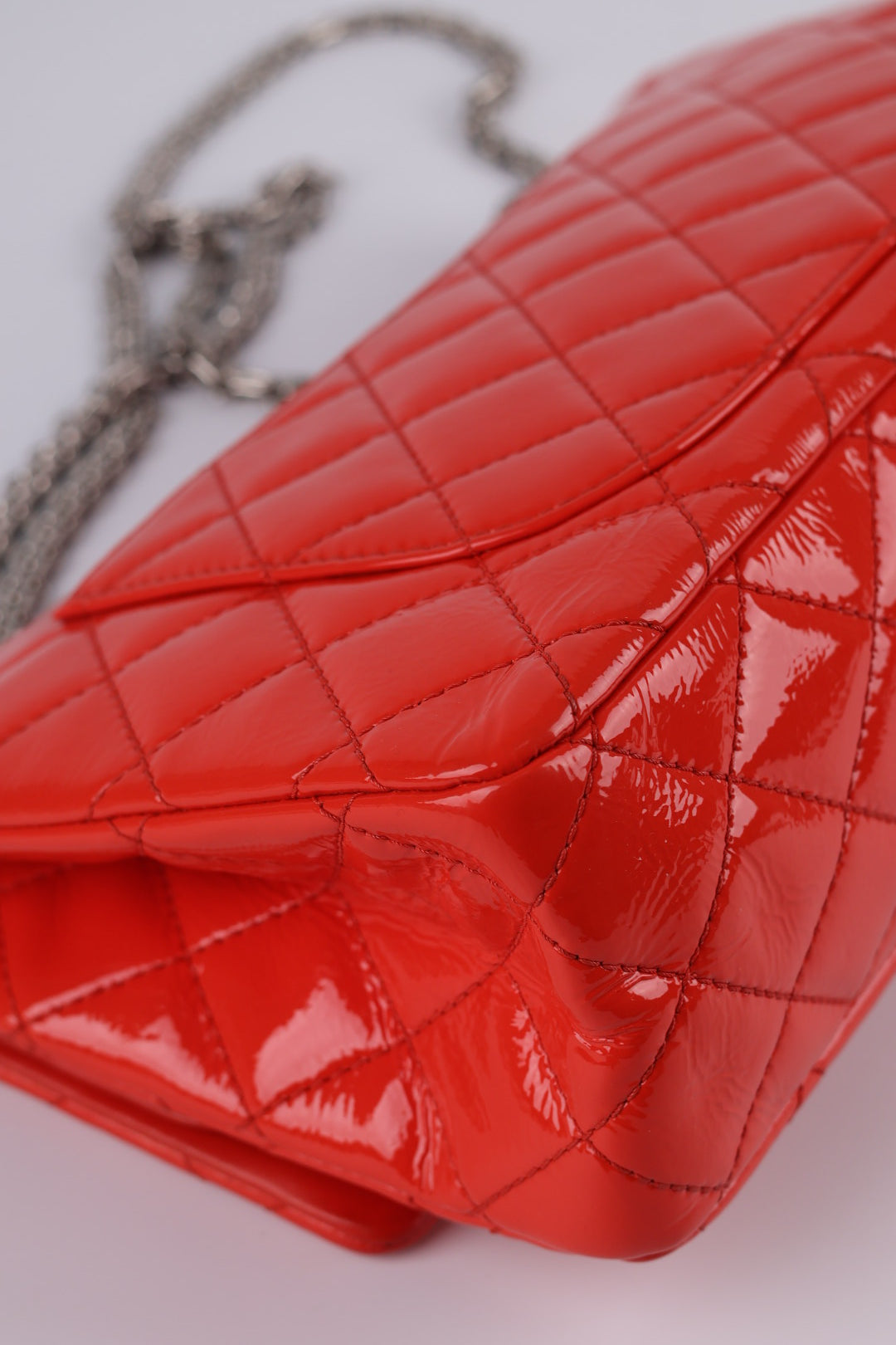 Chanel 2.55 Reissue Grande Vernis