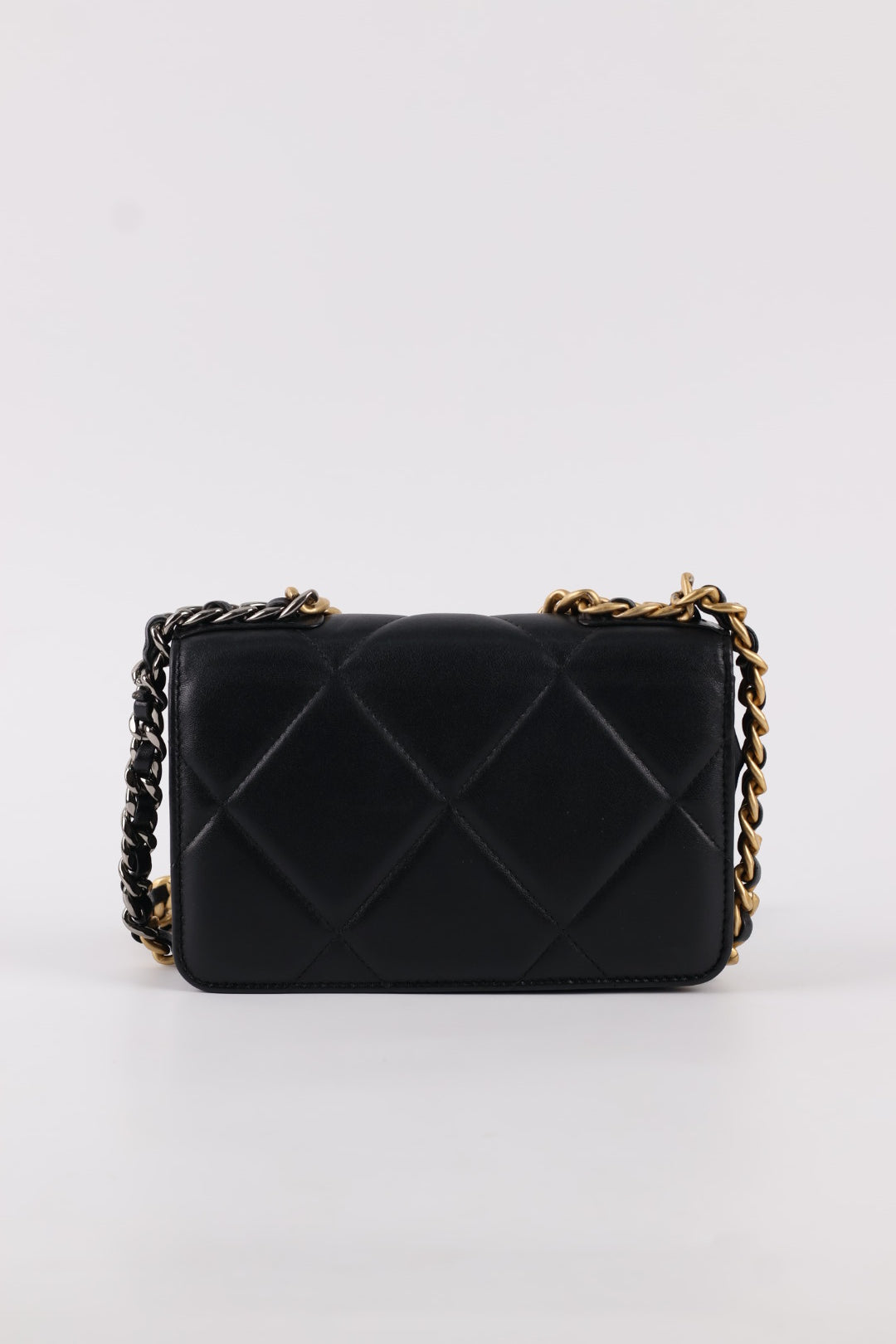 Chanel Woc 19 in Pelle