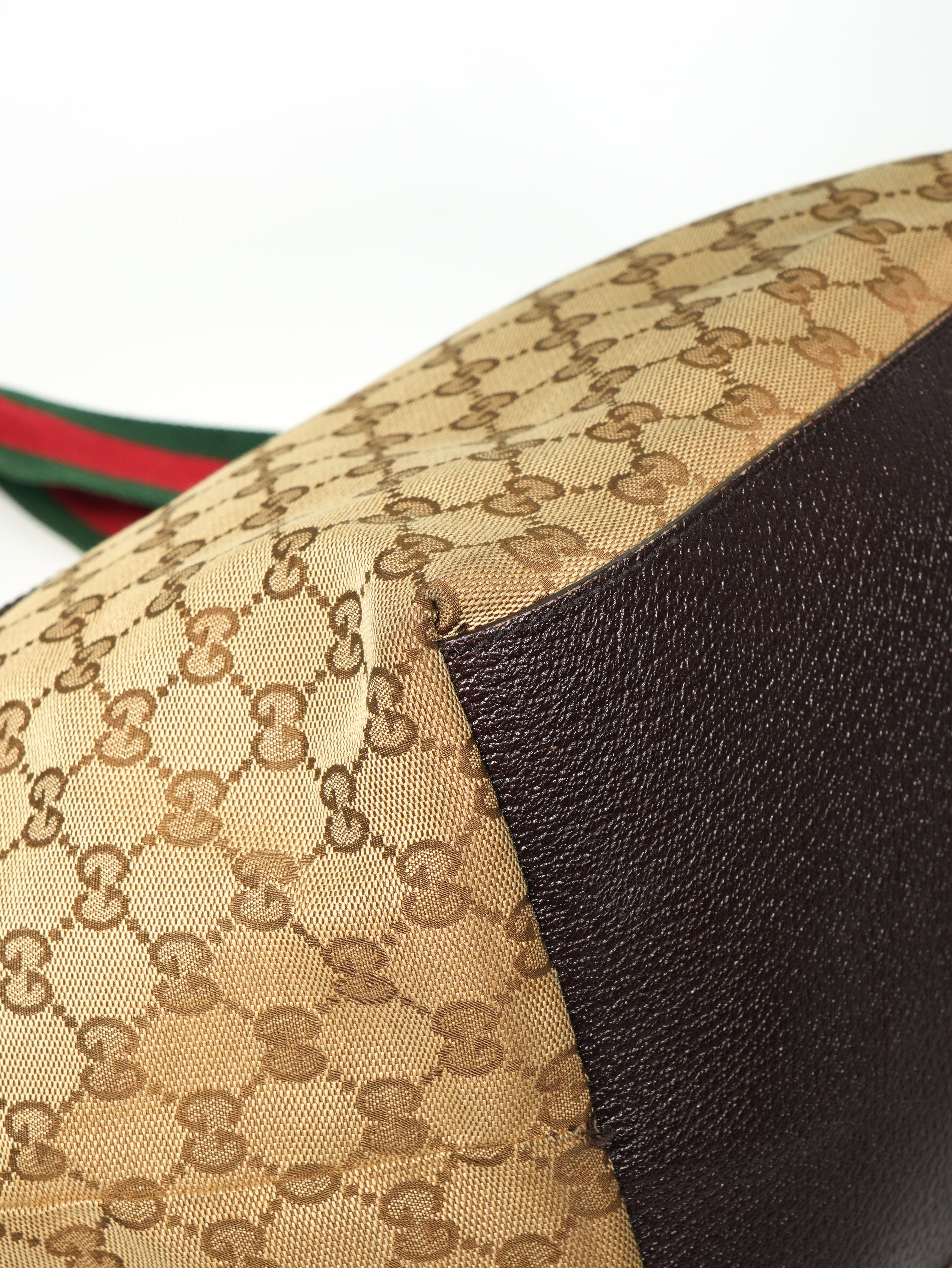 Gucci Tote GG Wave