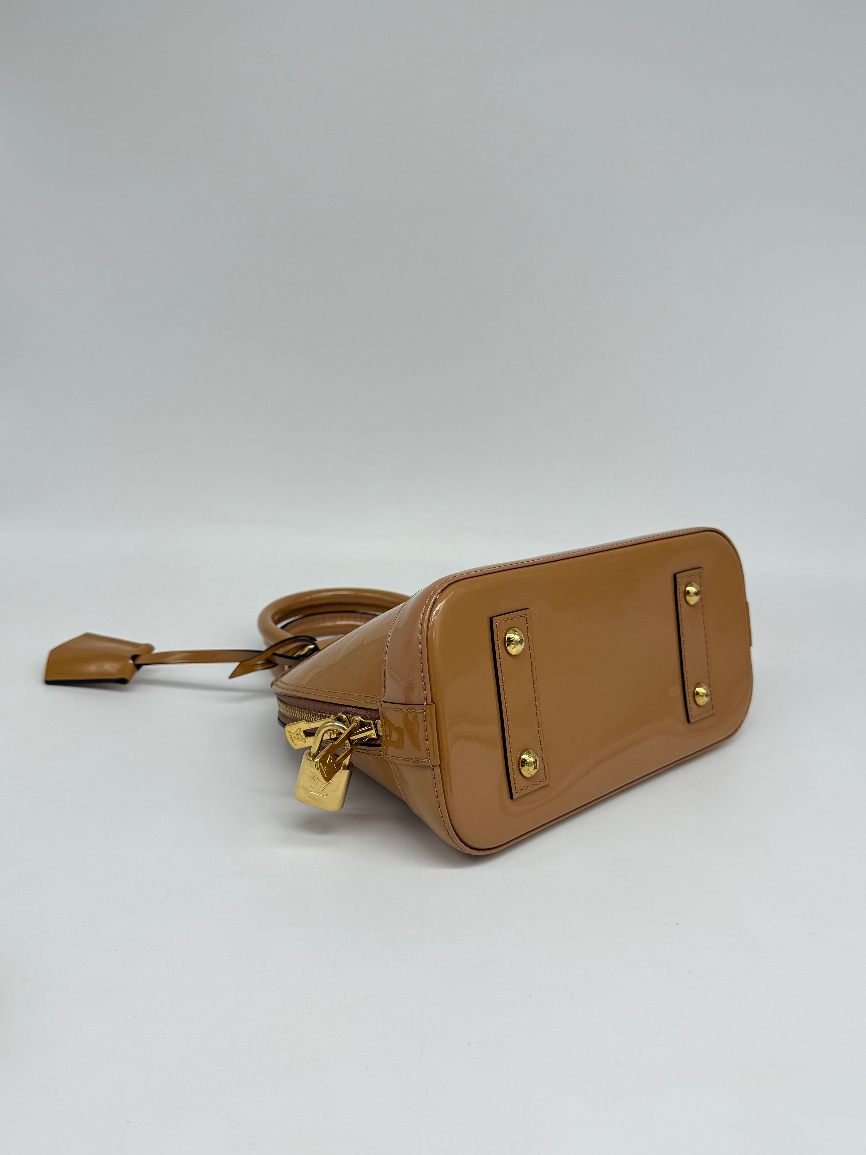 Louis Vuitton Alma BB Vernis