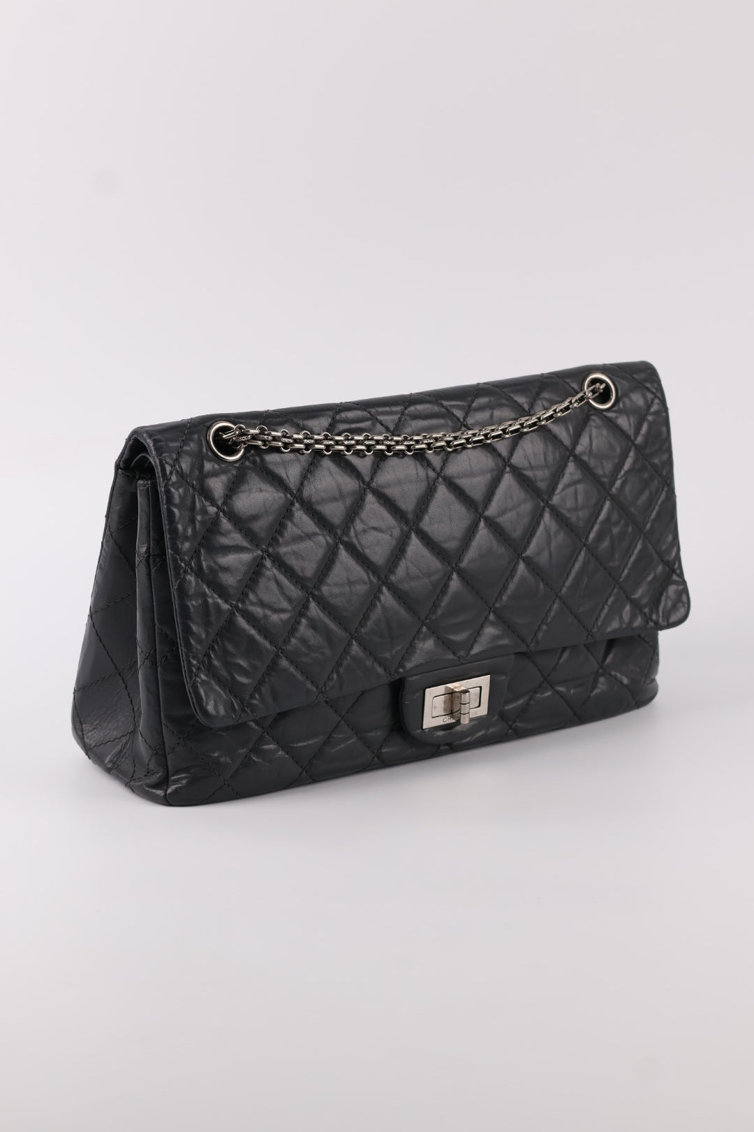 Chanel 2.55 Reissue Grande