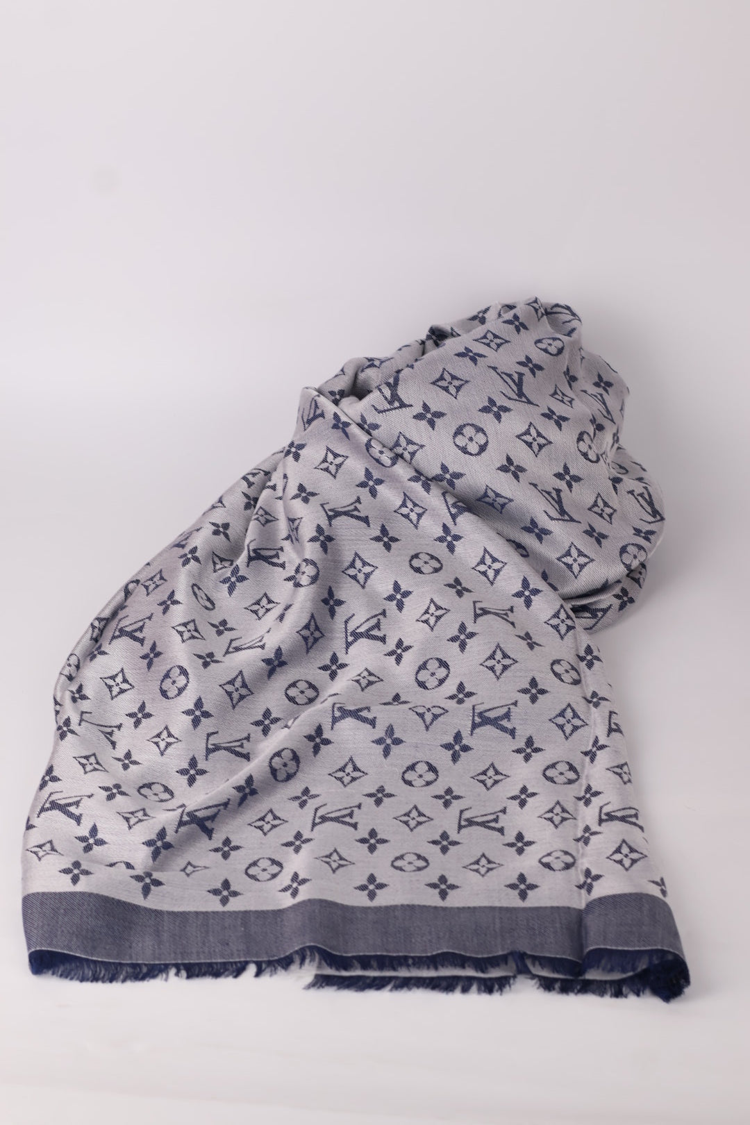 Louis Vuitton Stola Monogram