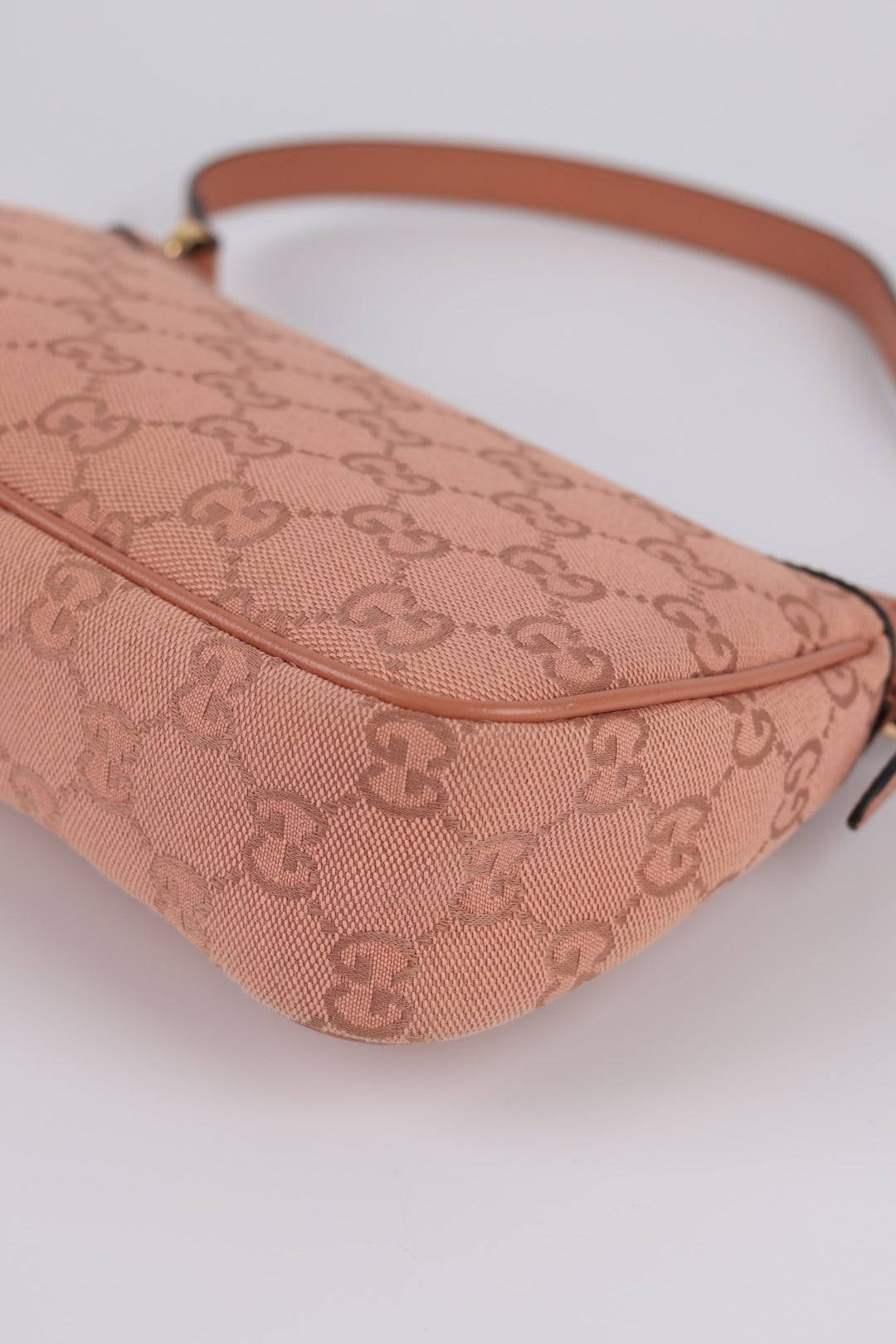 Gucci Ophidia GG Wave