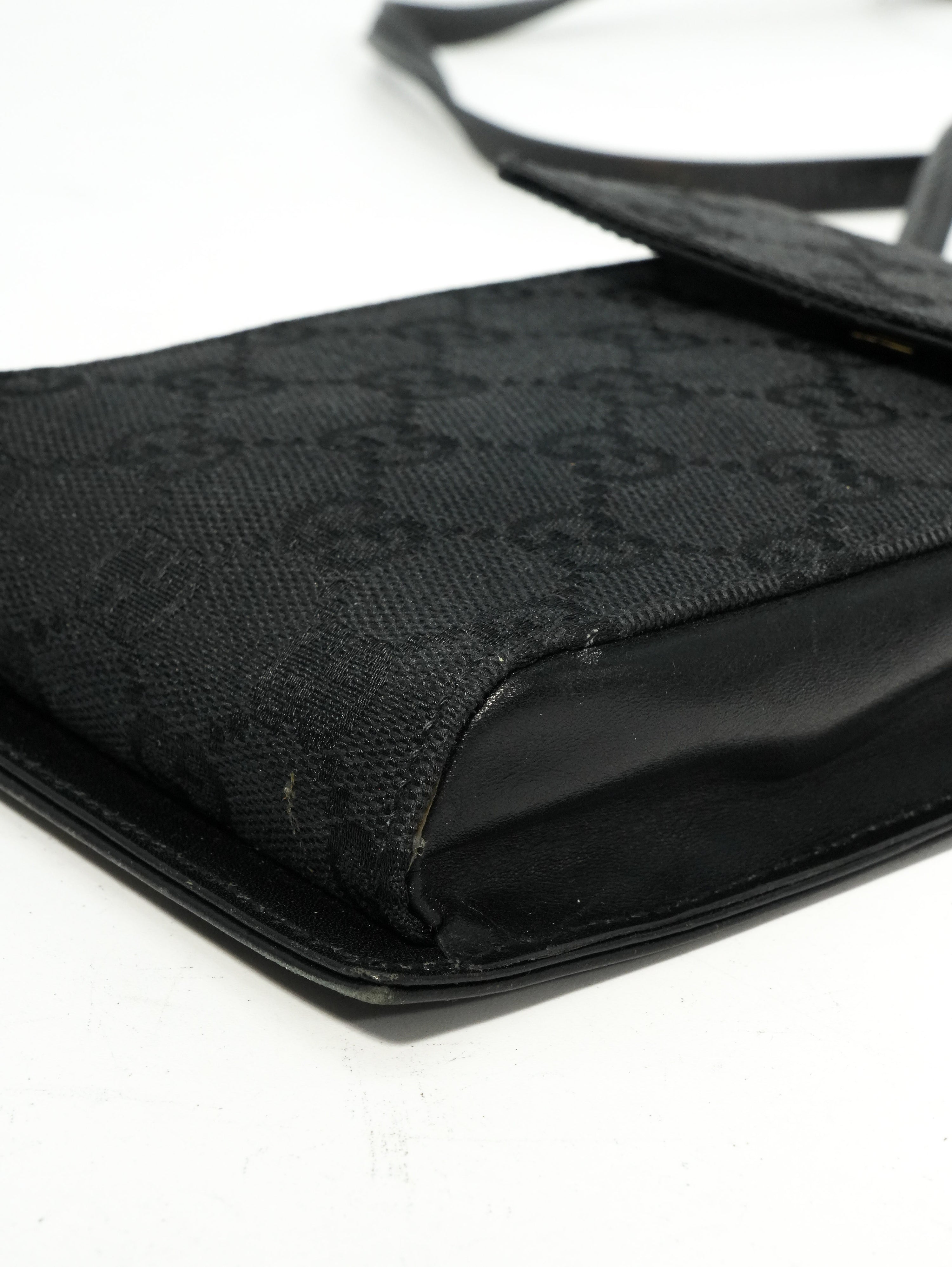 Gucci Portacellulare Vintage GG Wave