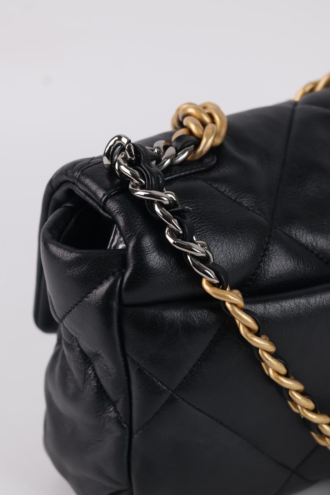 Chanel 19 in Pelle d’Agnello