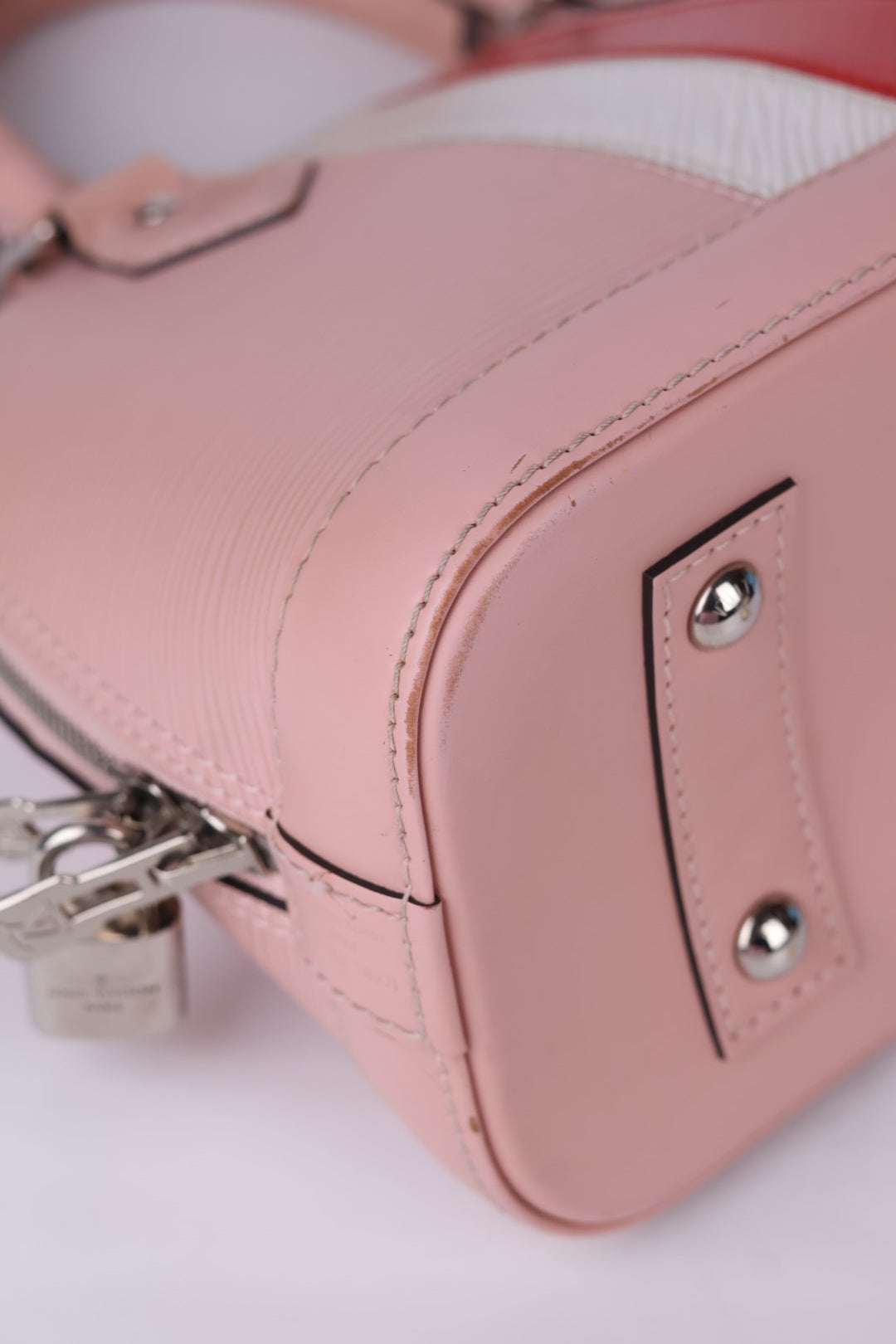 Louis Vuitton Alma BB Epi